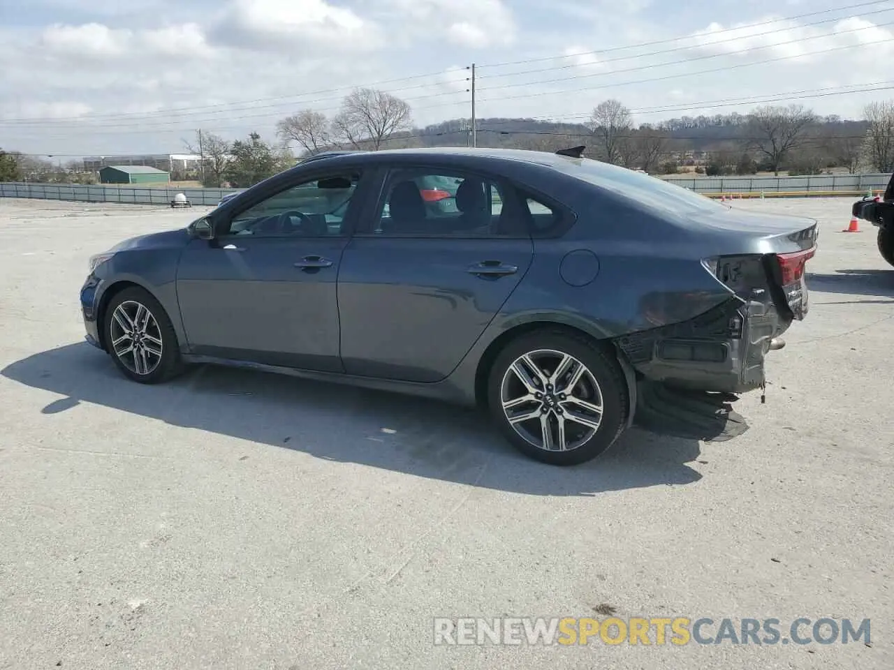 2 fotografías del automóvil dañado 3KPF34AD1KE120586 KIA FORTE 2019