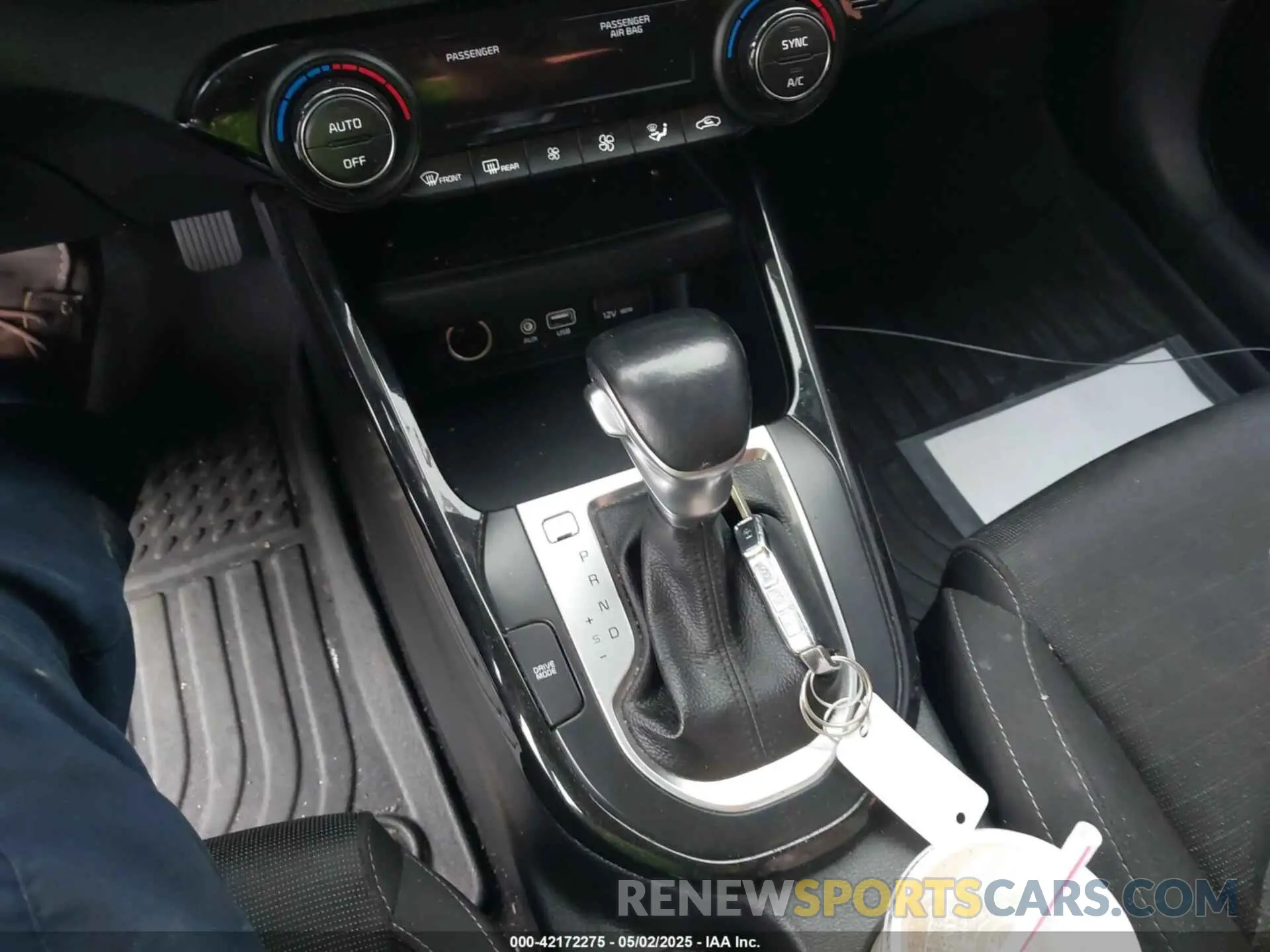 11 fotografías del automóvil dañado 3KPF34AD2KE022795 KIA FORTE 2019