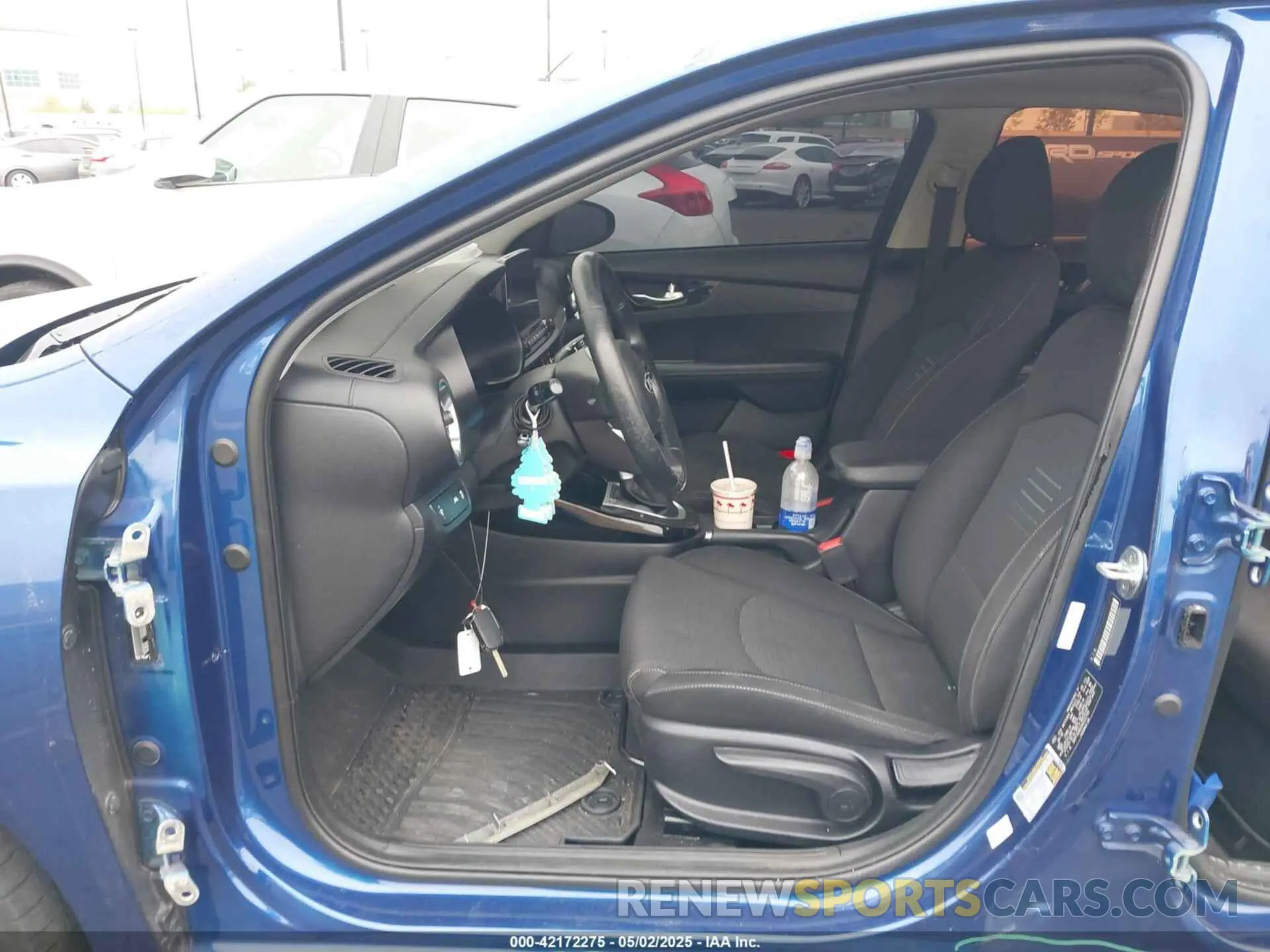 5 fotografías del automóvil dañado 3KPF34AD2KE022795 KIA FORTE 2019