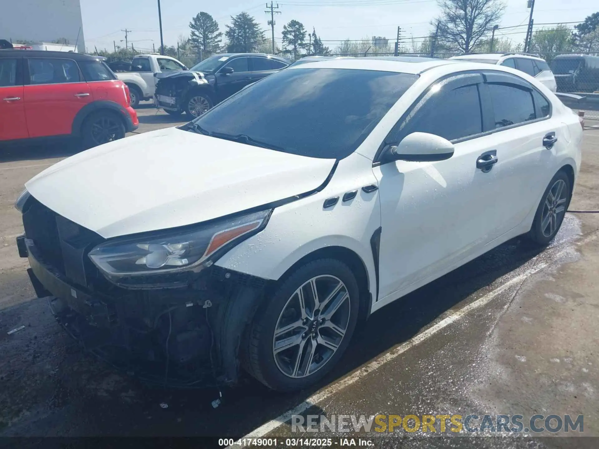 2 fotografías del automóvil dañado 3KPF34AD2KE028516 KIA FORTE 2019