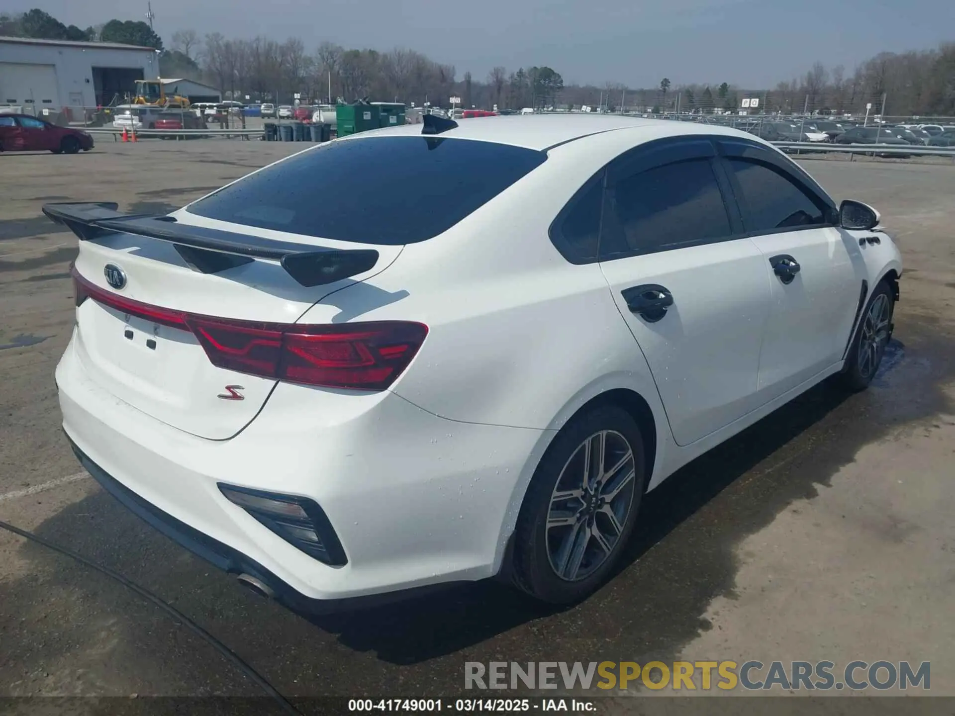 4 fotografías del automóvil dañado 3KPF34AD2KE028516 KIA FORTE 2019