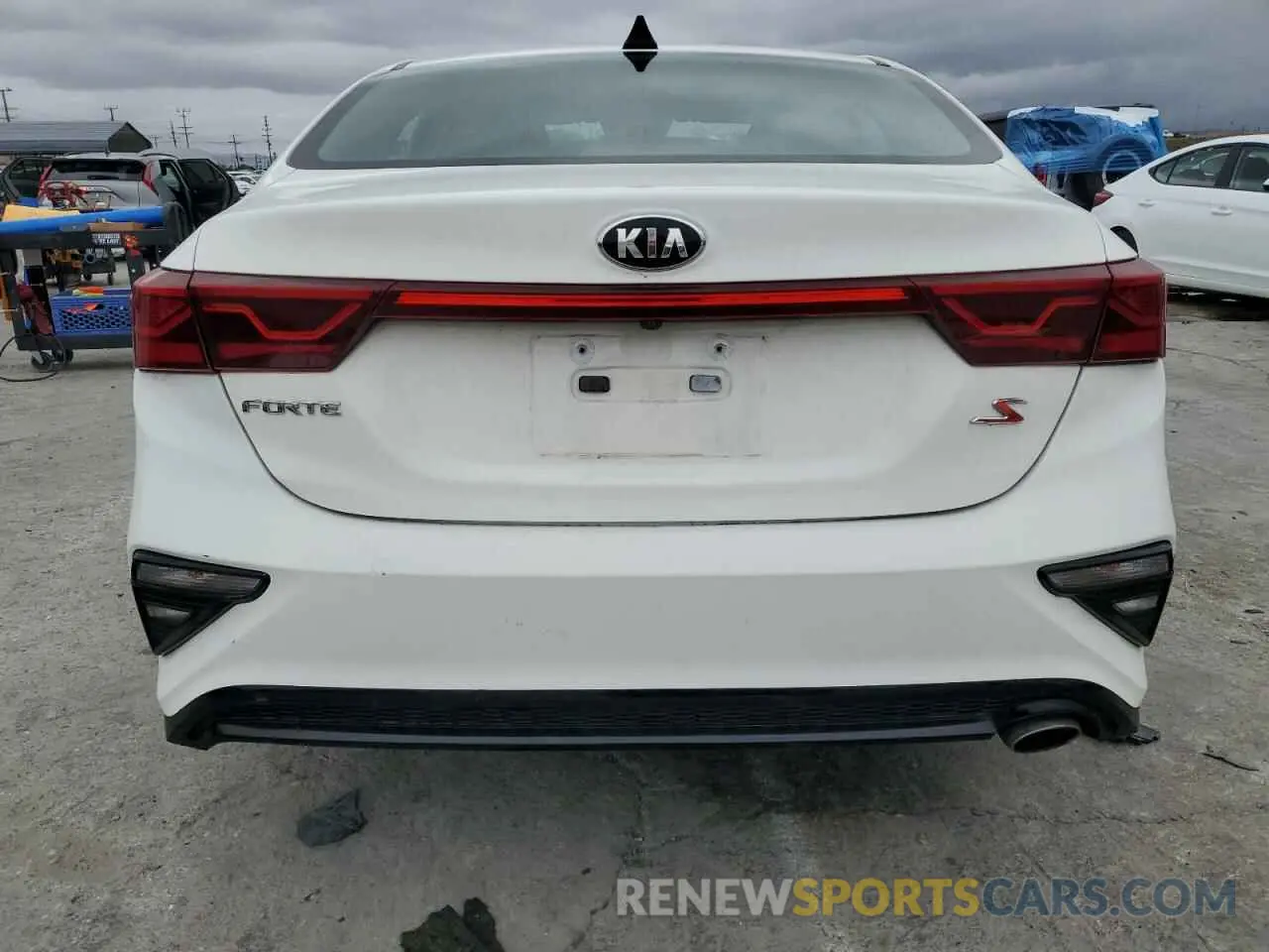 6 fotografías del automóvil dañado 3KPF34AD2KE070085 KIA FORTE 2019