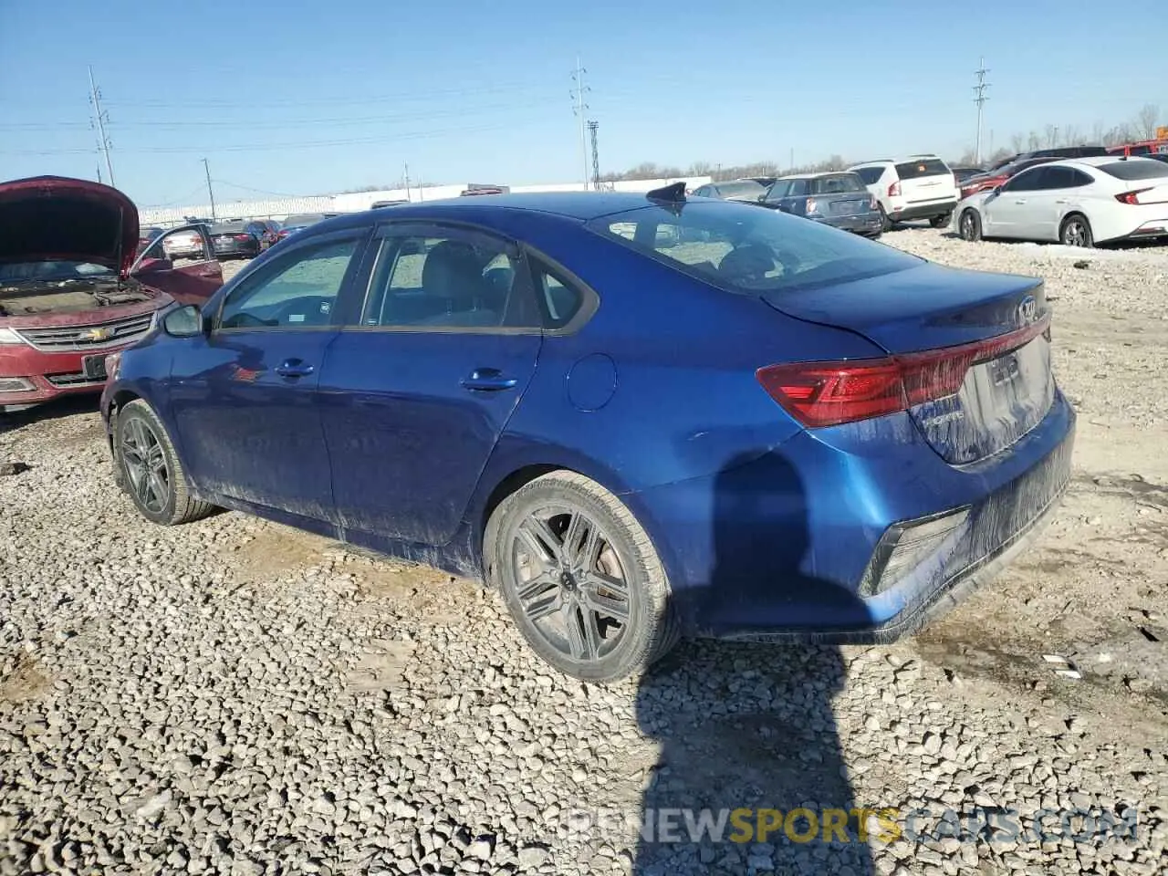 2 fotografías del automóvil dañado 3KPF34AD3KE073190 KIA FORTE 2019