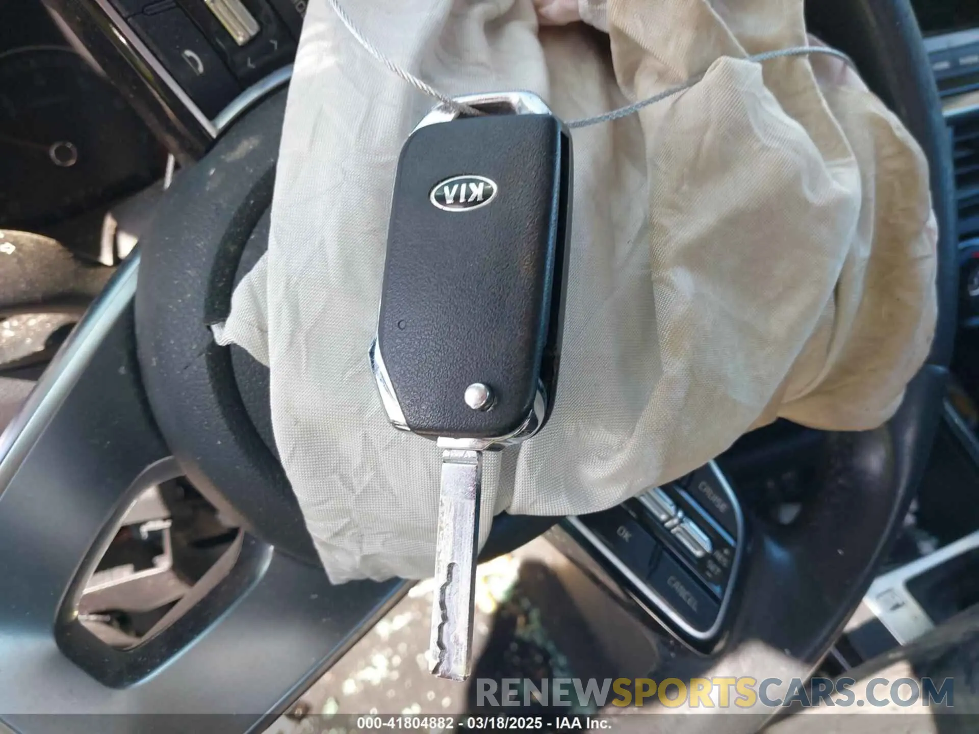 11 fotografías del automóvil dañado 3KPF34AD4KE017288 KIA FORTE 2019