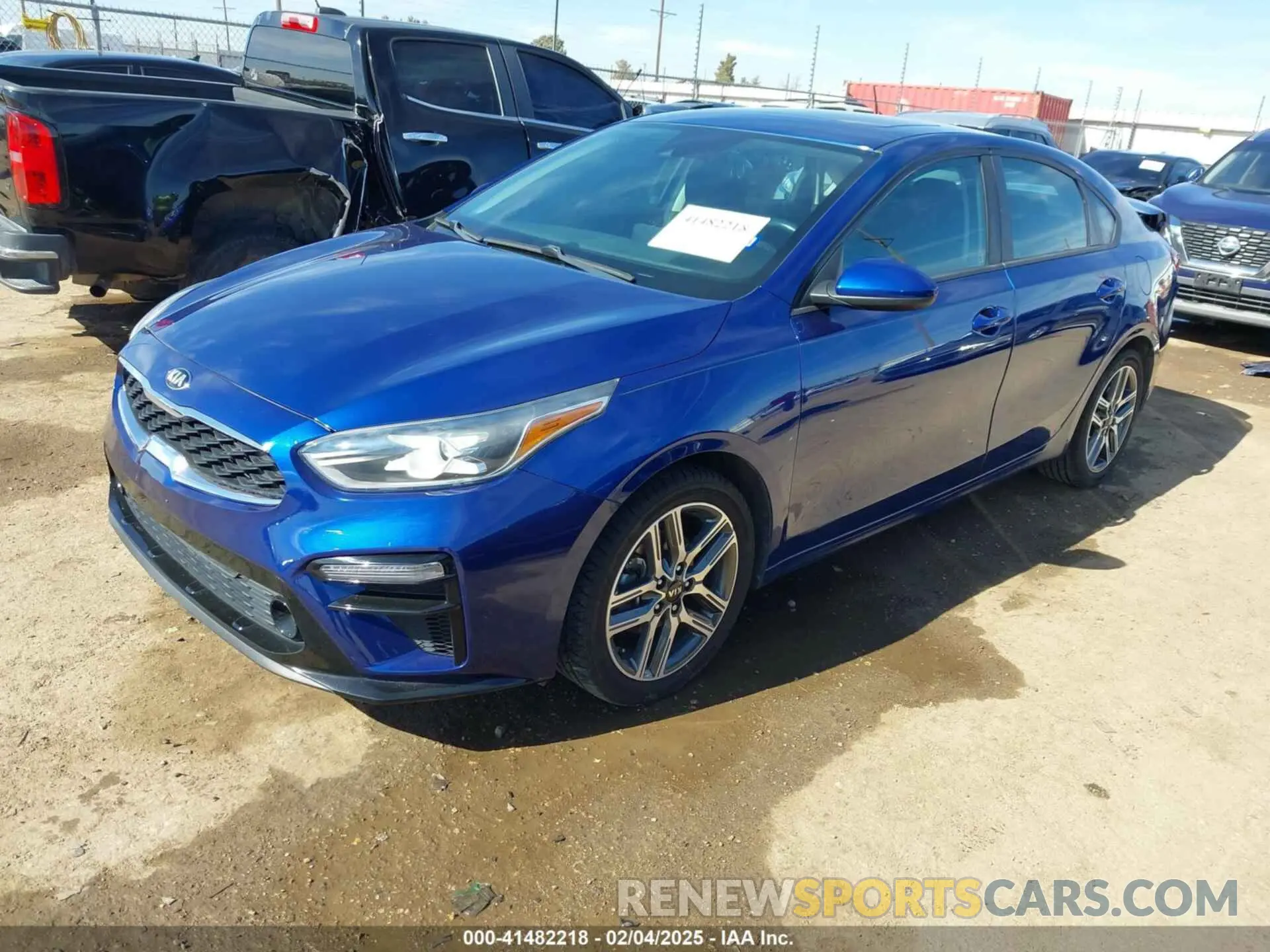 2 fotografías del automóvil dañado 3KPF34AD4KE018070 KIA FORTE 2019