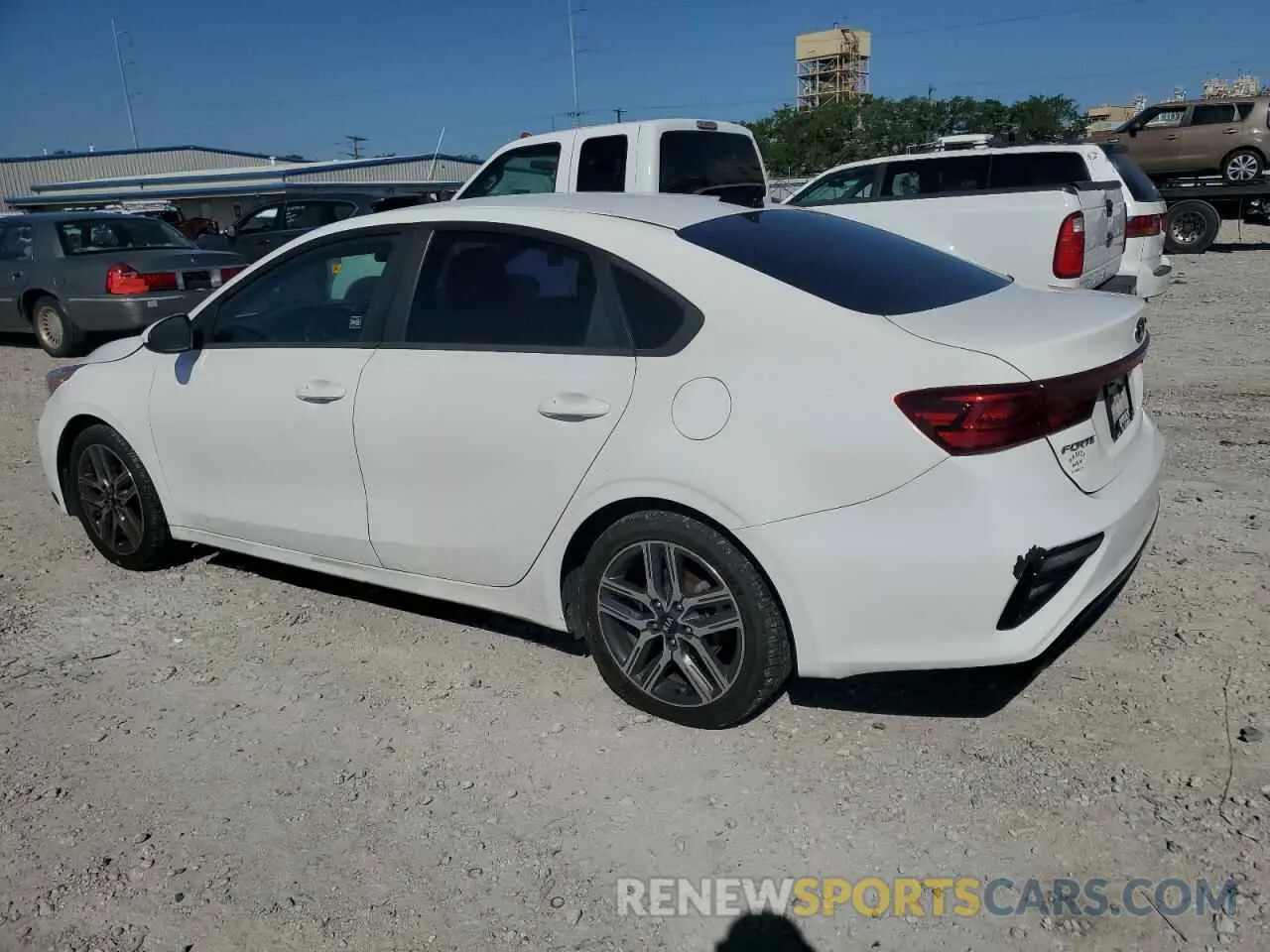 2 fotografías del automóvil dañado 3KPF34AD4KE135857 KIA FORTE 2019
