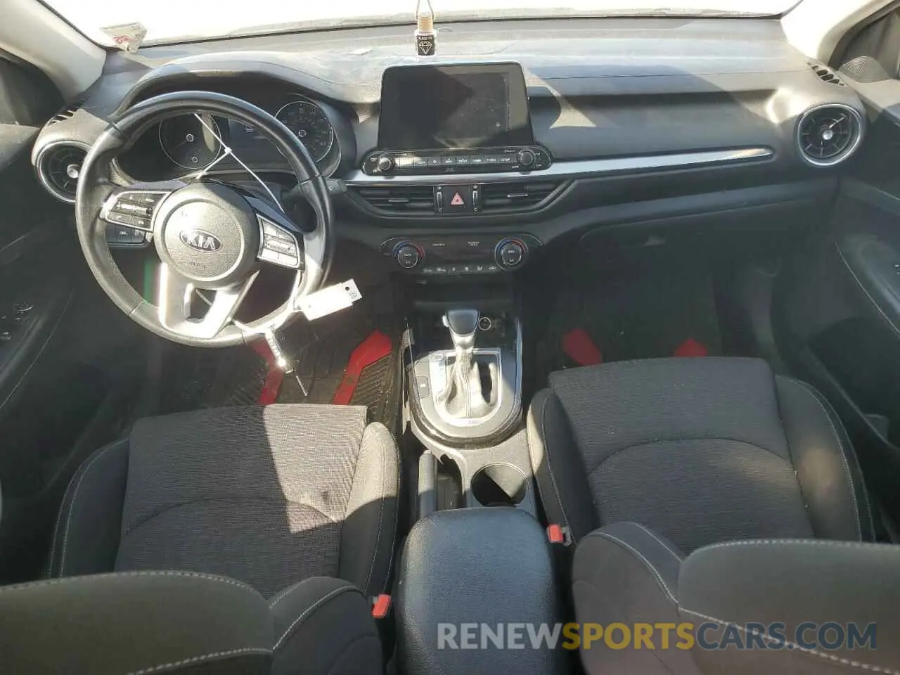 8 fotografías del automóvil dañado 3KPF34AD4KE135857 KIA FORTE 2019