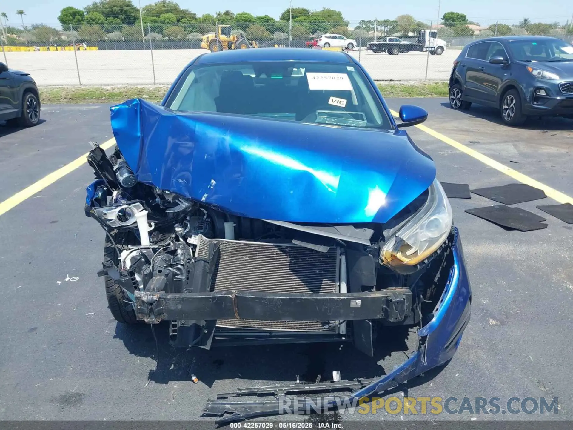 12 fotografías del automóvil dañado 3KPF34AD5KE026520 KIA FORTE 2019