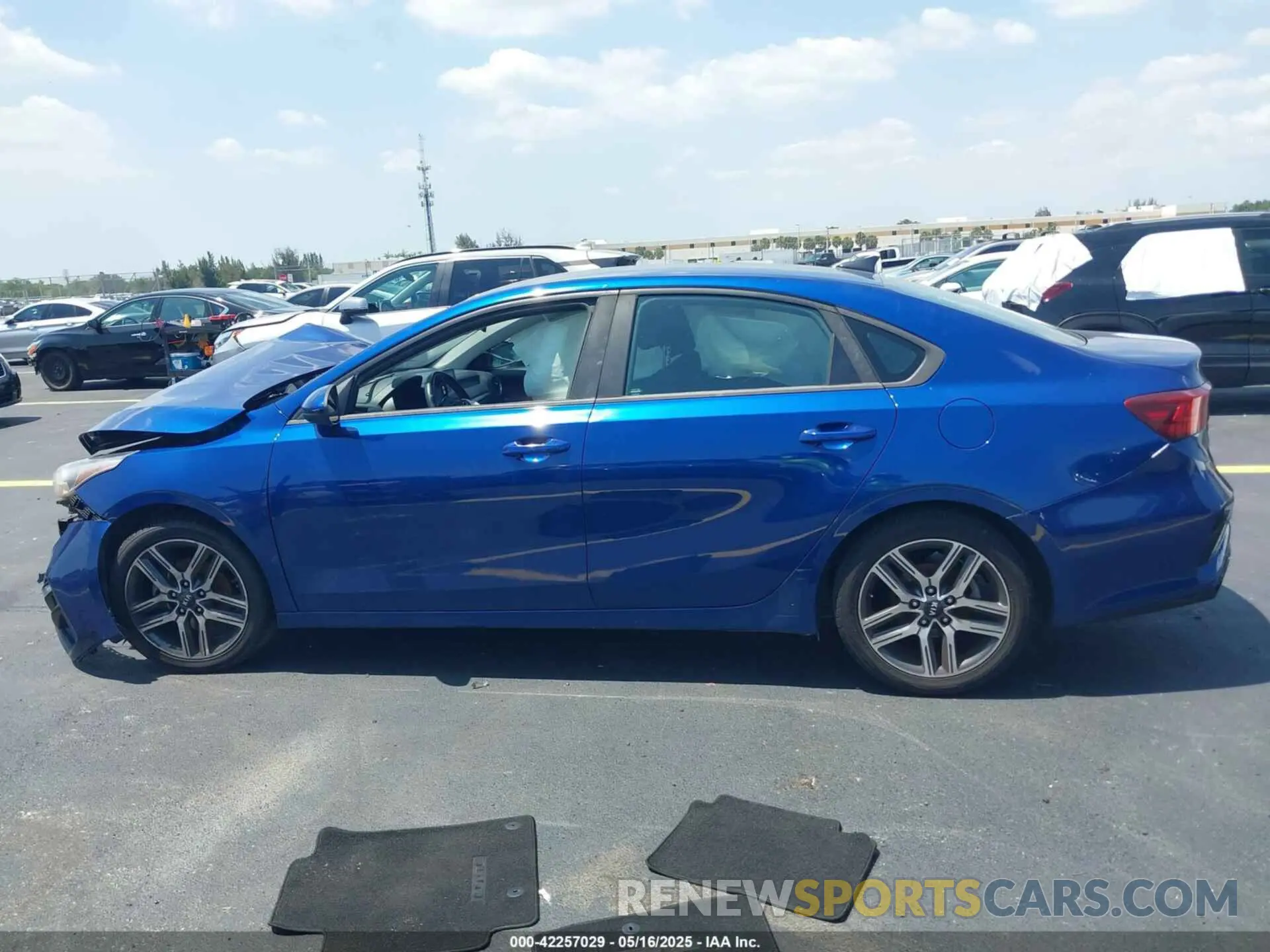 14 fotografías del automóvil dañado 3KPF34AD5KE026520 KIA FORTE 2019
