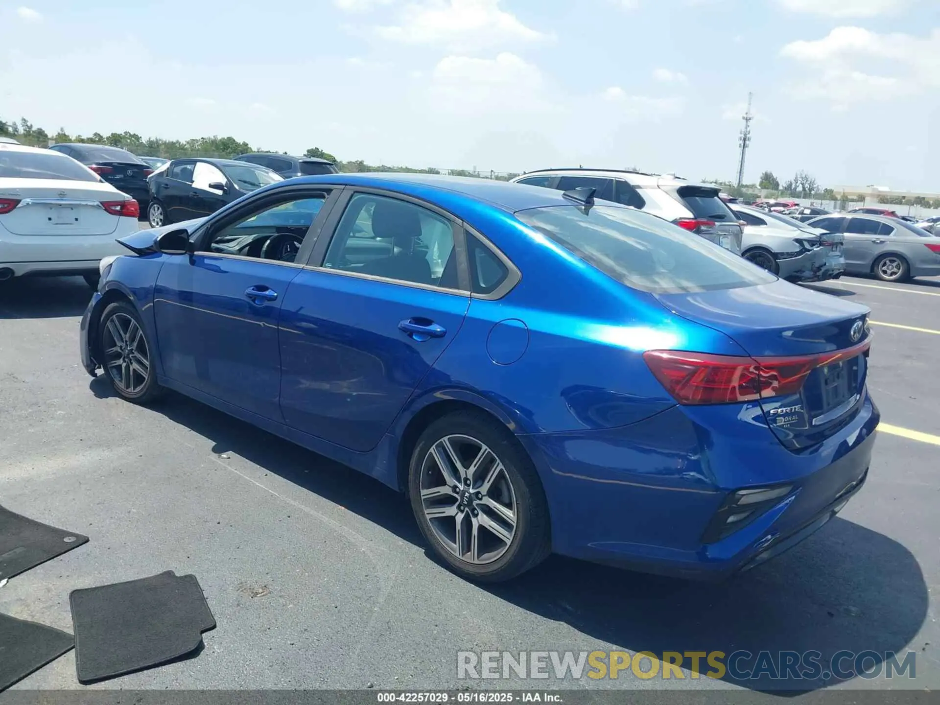 3 fotografías del automóvil dañado 3KPF34AD5KE026520 KIA FORTE 2019