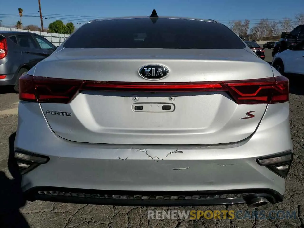 6 fotografías del automóvil dañado 3KPF34AD5KE042233 KIA FORTE 2019