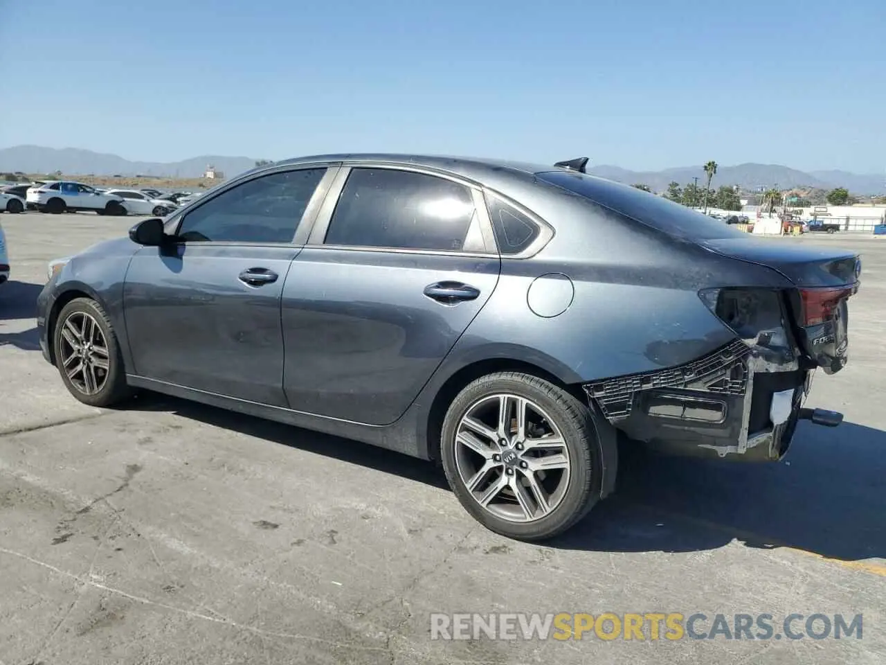 2 fotografías del automóvil dañado 3KPF34AD5KE070064 KIA FORTE 2019
