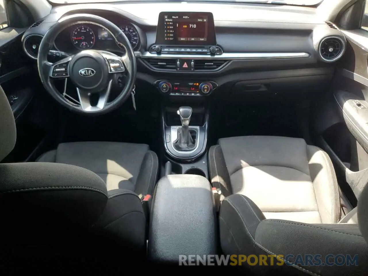 8 fotografías del automóvil dañado 3KPF34AD5KE070064 KIA FORTE 2019