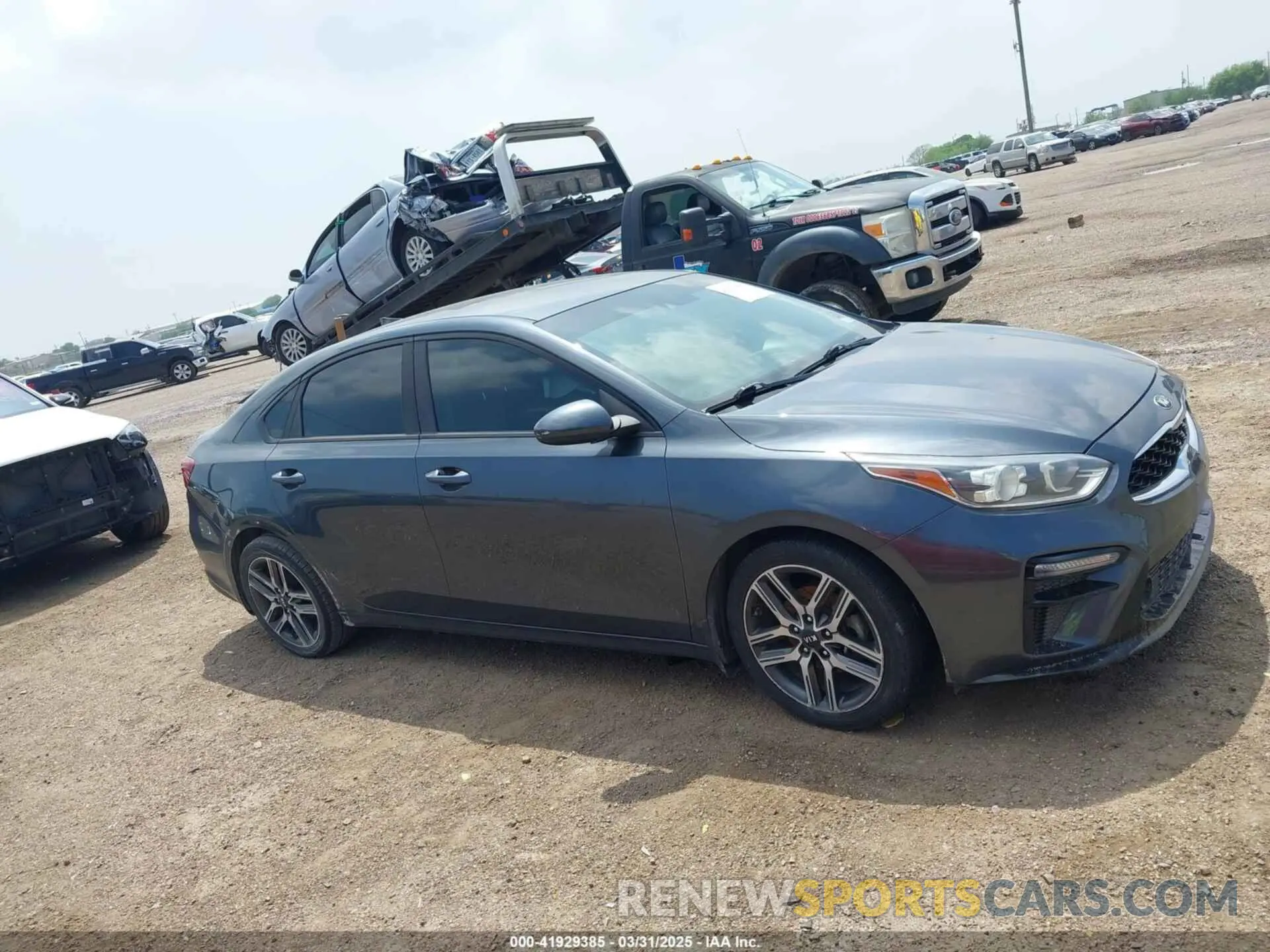 13 fotografías del automóvil dañado 3KPF34AD5KE073224 KIA FORTE 2019