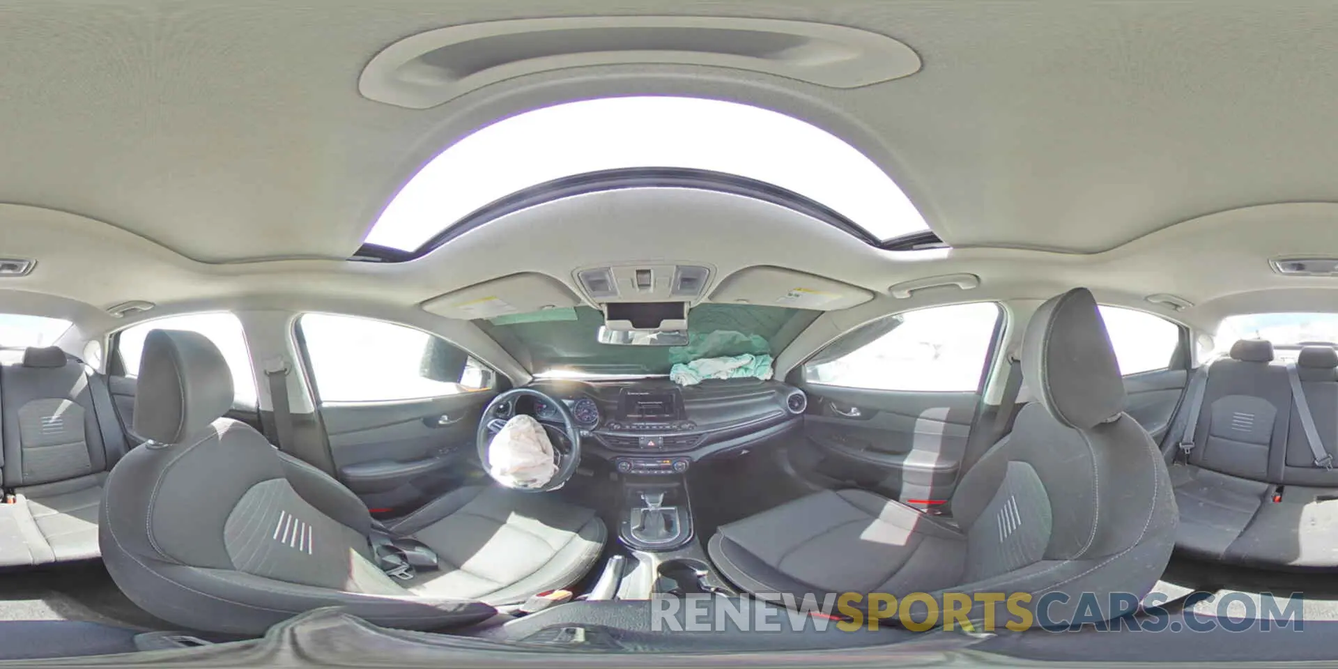 12 fotografías del automóvil dañado 3KPF34AD7KE022095 KIA FORTE 2019
