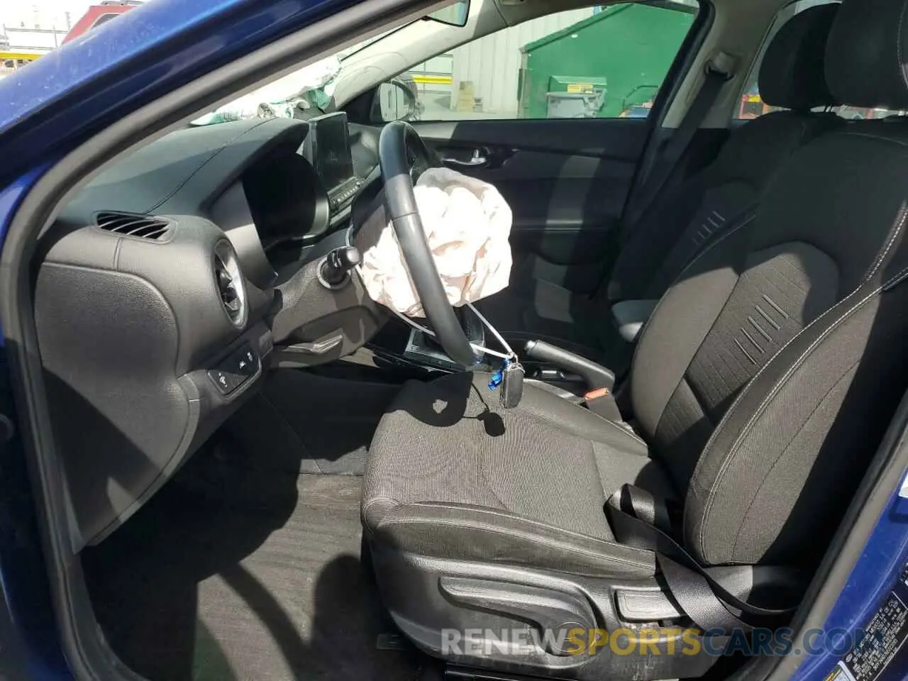 7 fotografías del automóvil dañado 3KPF34AD7KE022095 KIA FORTE 2019