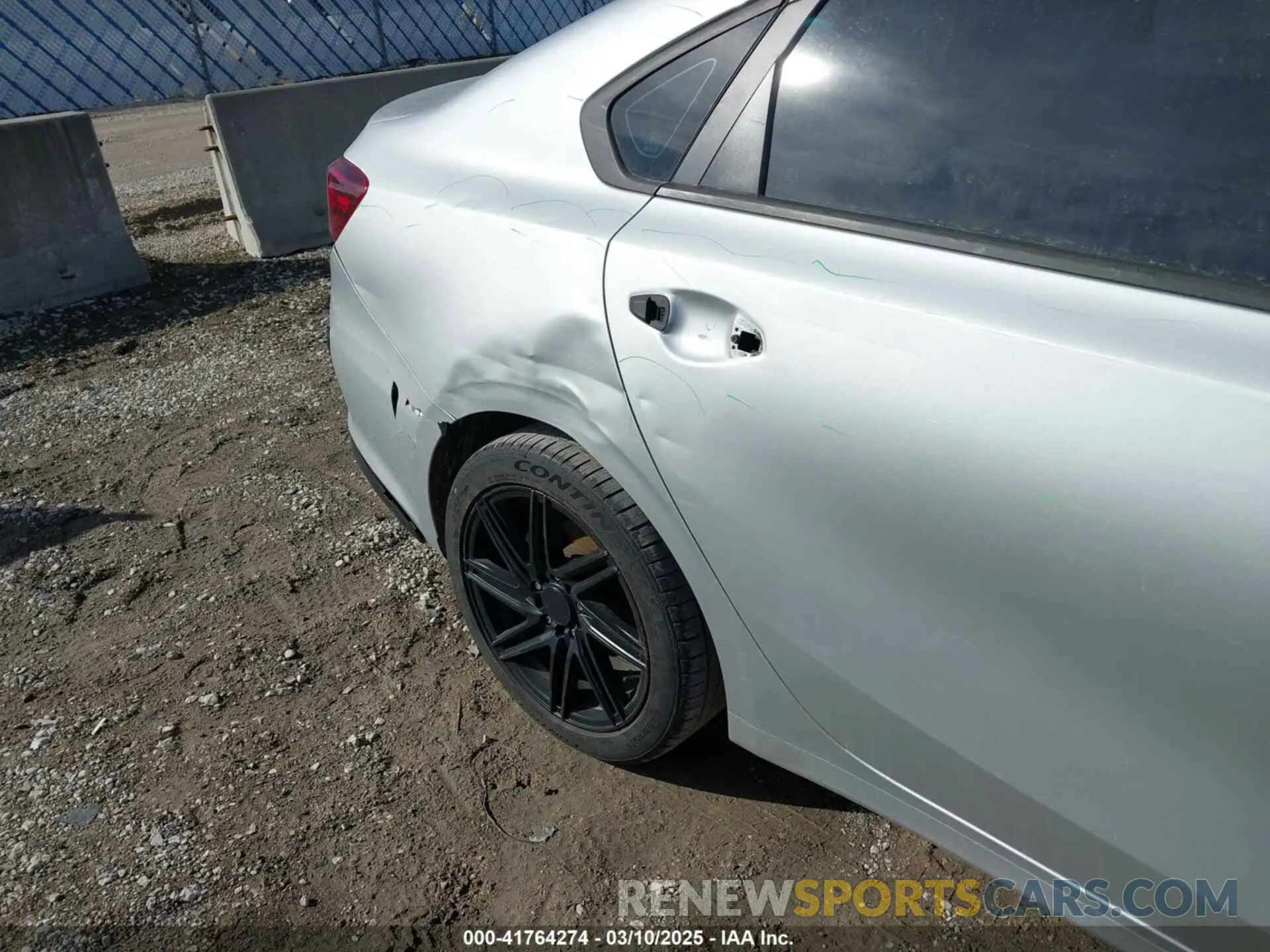 19 fotografías del automóvil dañado 3KPF34AD7KE027183 KIA FORTE 2019