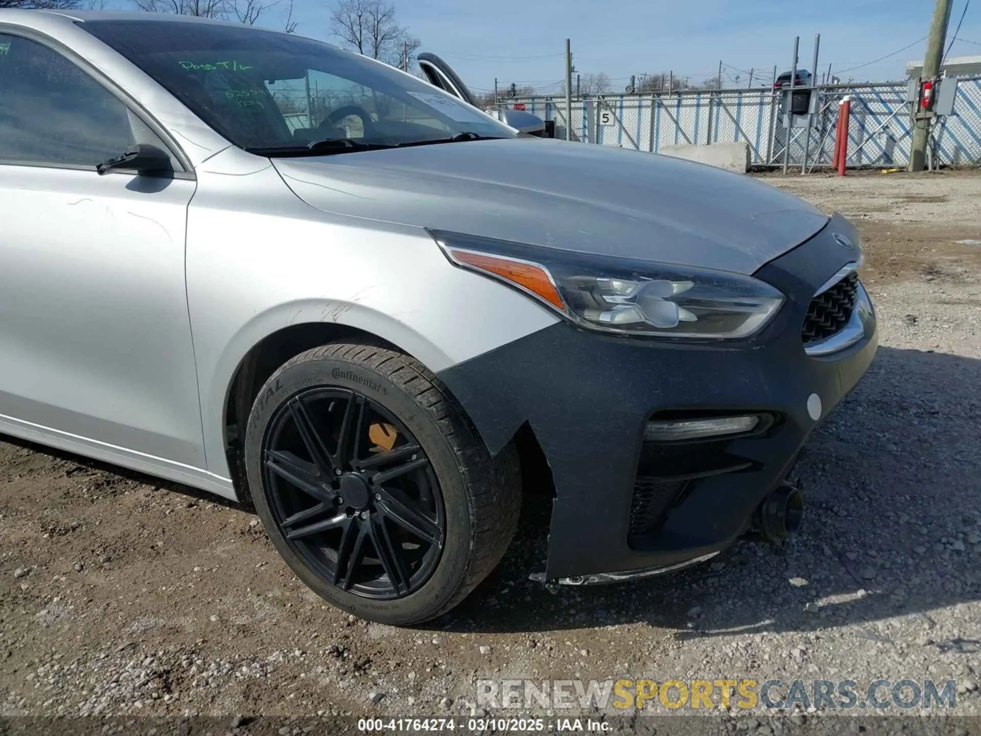 20 fotografías del automóvil dañado 3KPF34AD7KE027183 KIA FORTE 2019