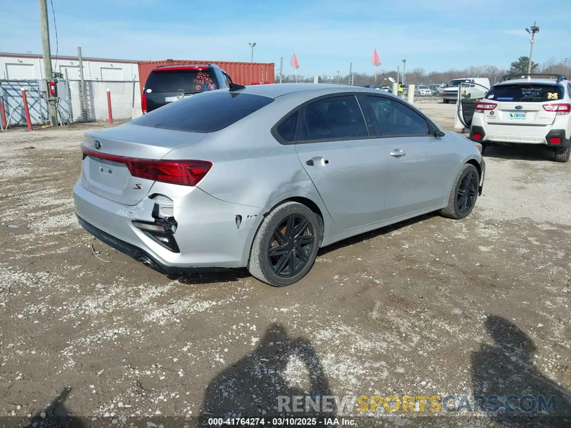 4 fotografías del automóvil dañado 3KPF34AD7KE027183 KIA FORTE 2019