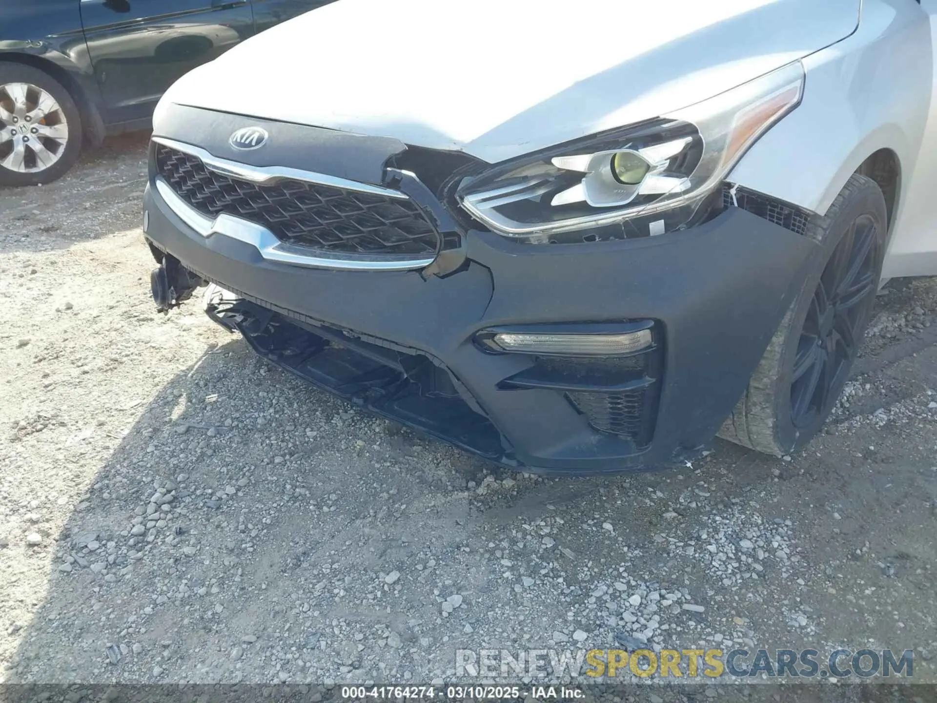6 fotografías del automóvil dañado 3KPF34AD7KE027183 KIA FORTE 2019