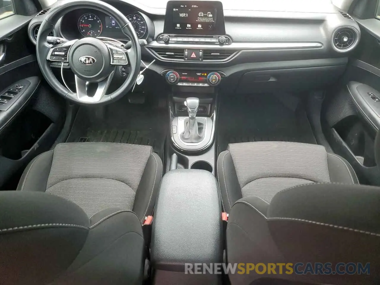 8 fotografías del automóvil dañado 3KPF34AD7KE075556 KIA FORTE 2019
