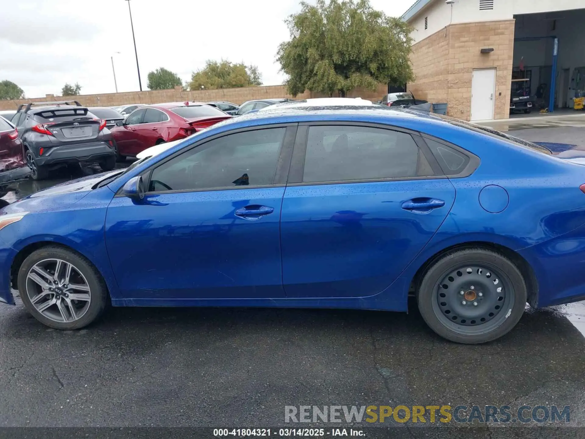 14 fotografías del automóvil dañado 3KPF34AD8KE022803 KIA FORTE 2019