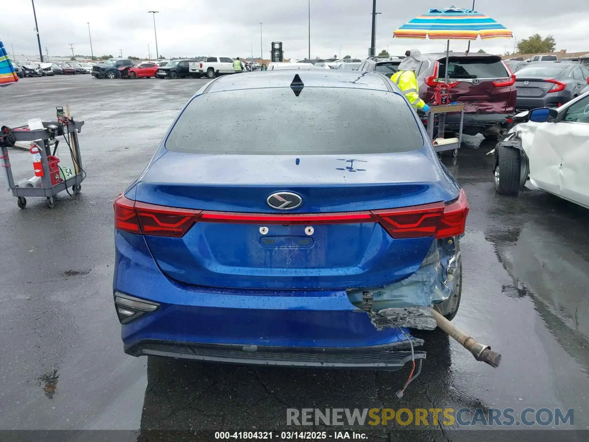 16 fotografías del automóvil dañado 3KPF34AD8KE022803 KIA FORTE 2019