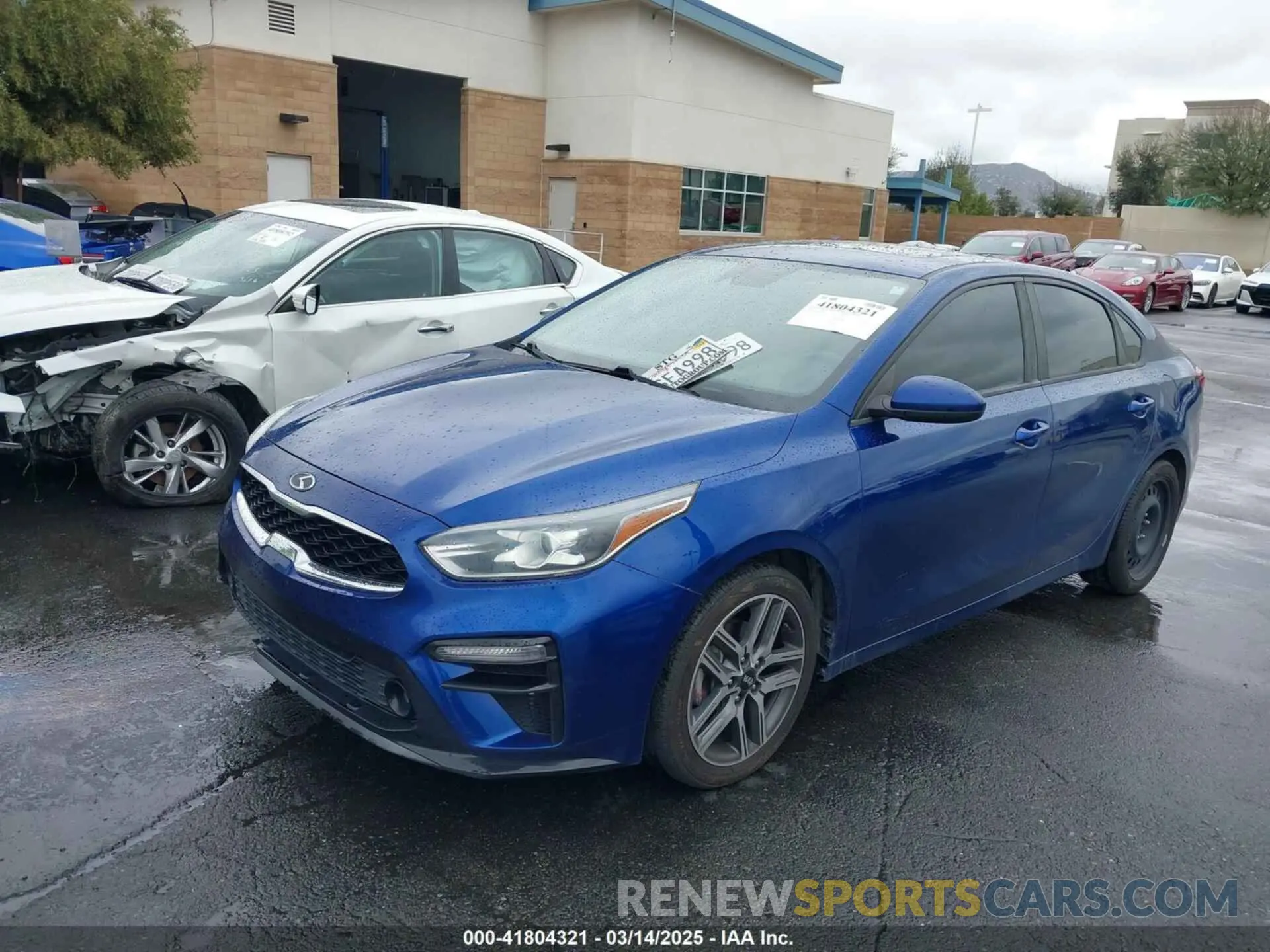 2 fotografías del automóvil dañado 3KPF34AD8KE022803 KIA FORTE 2019
