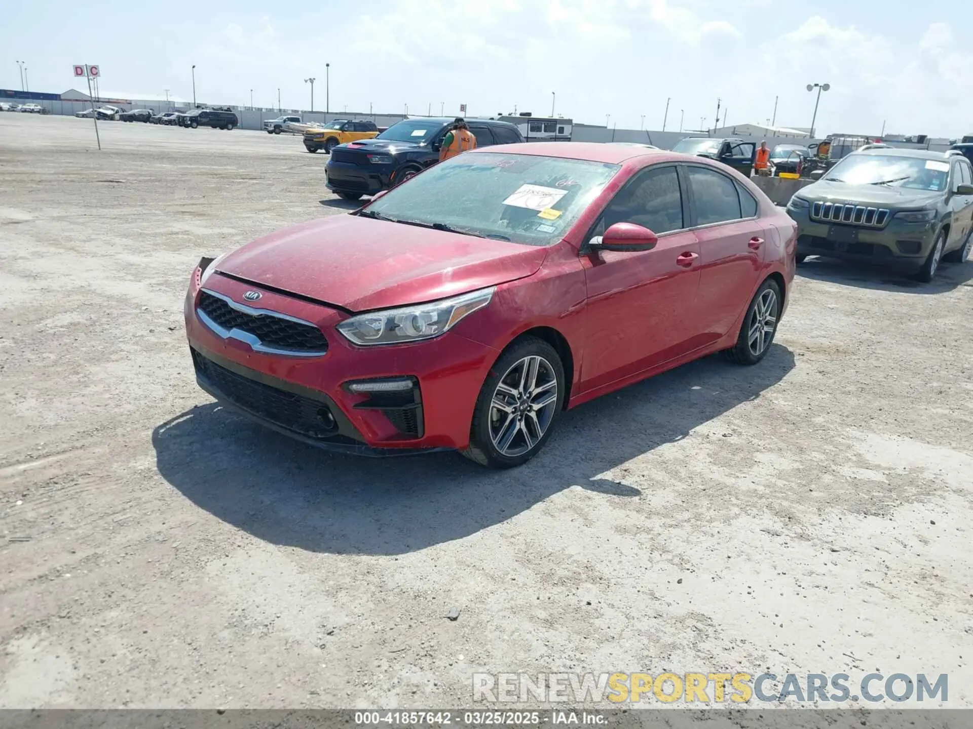 2 fotografías del automóvil dañado 3KPF34AD8KE028617 KIA FORTE 2019
