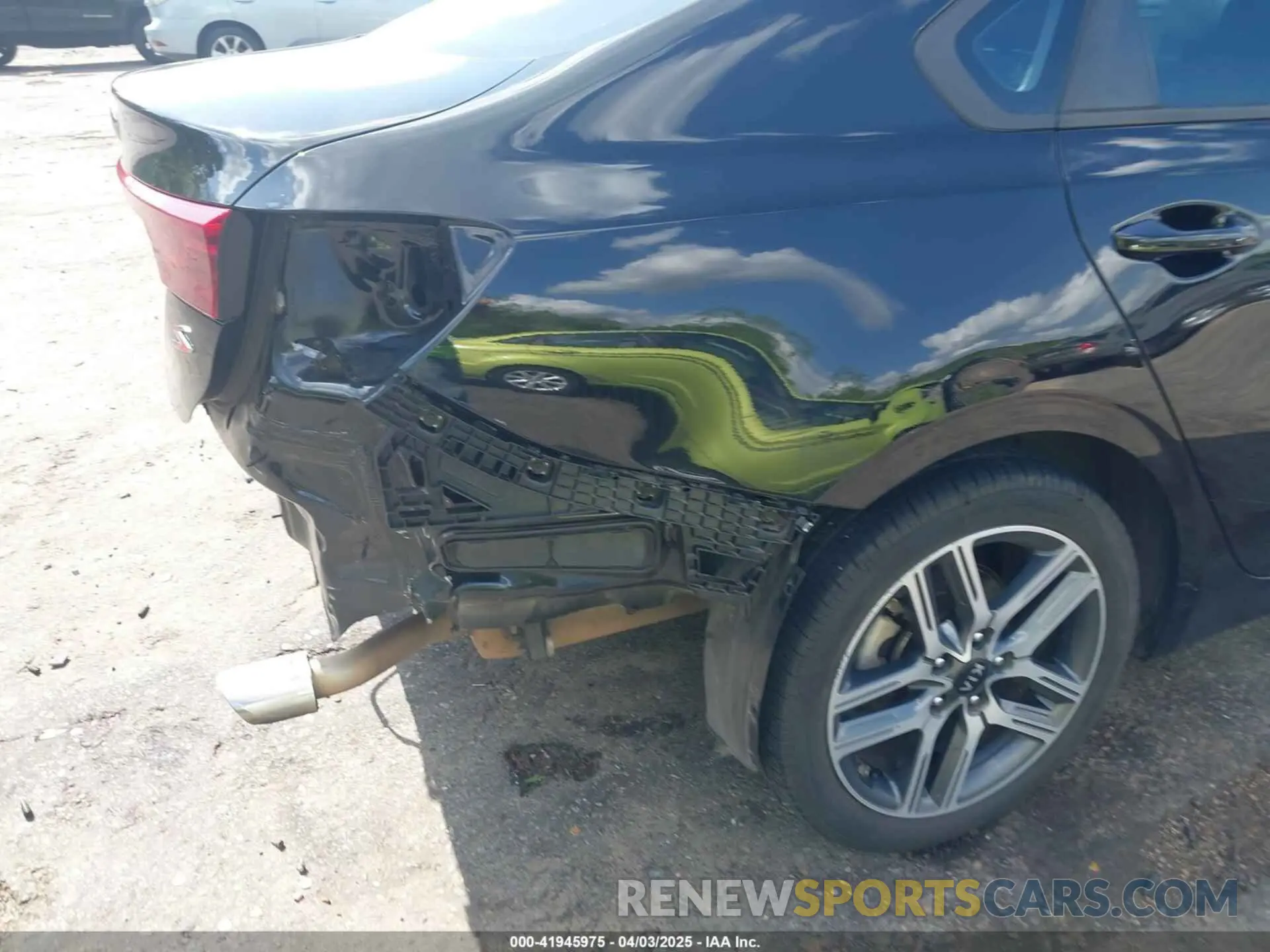 19 fotografías del automóvil dañado 3KPF34AD9KE028108 KIA FORTE 2019