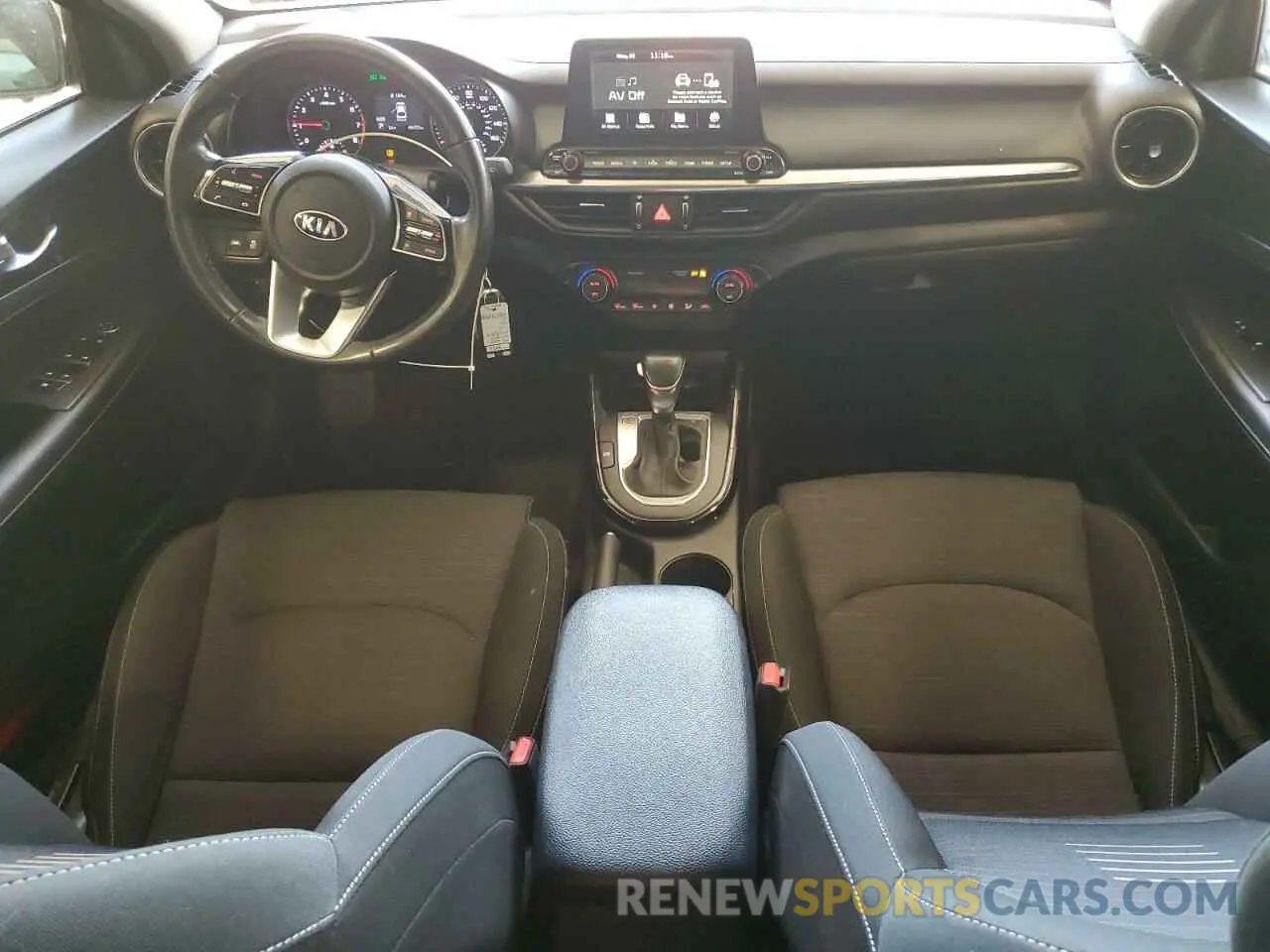 8 fotografías del automóvil dañado 3KPF34AD9KE124143 KIA FORTE 2019