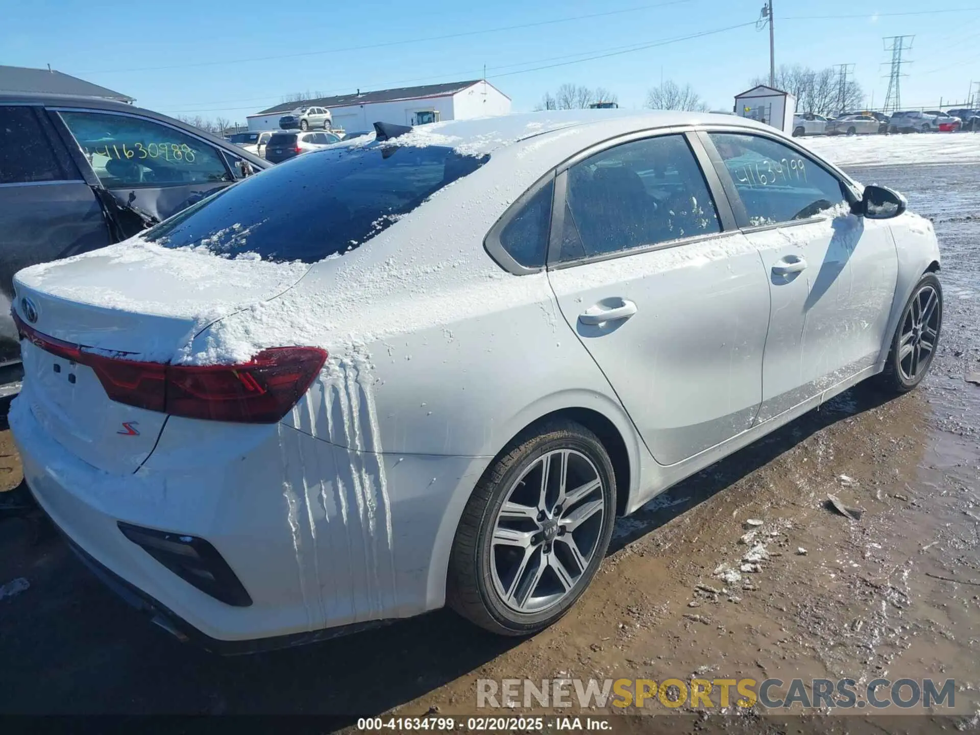 4 fotografías del automóvil dañado 3KPF34ADXKE041837 KIA FORTE 2019