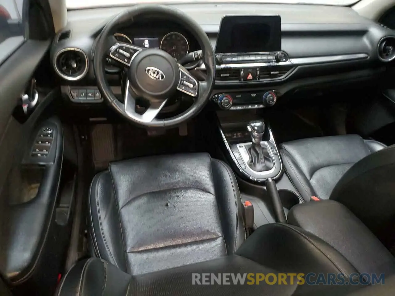 8 fotografías del automóvil dañado 3KPF54AD0KE084609 KIA FORTE 2019