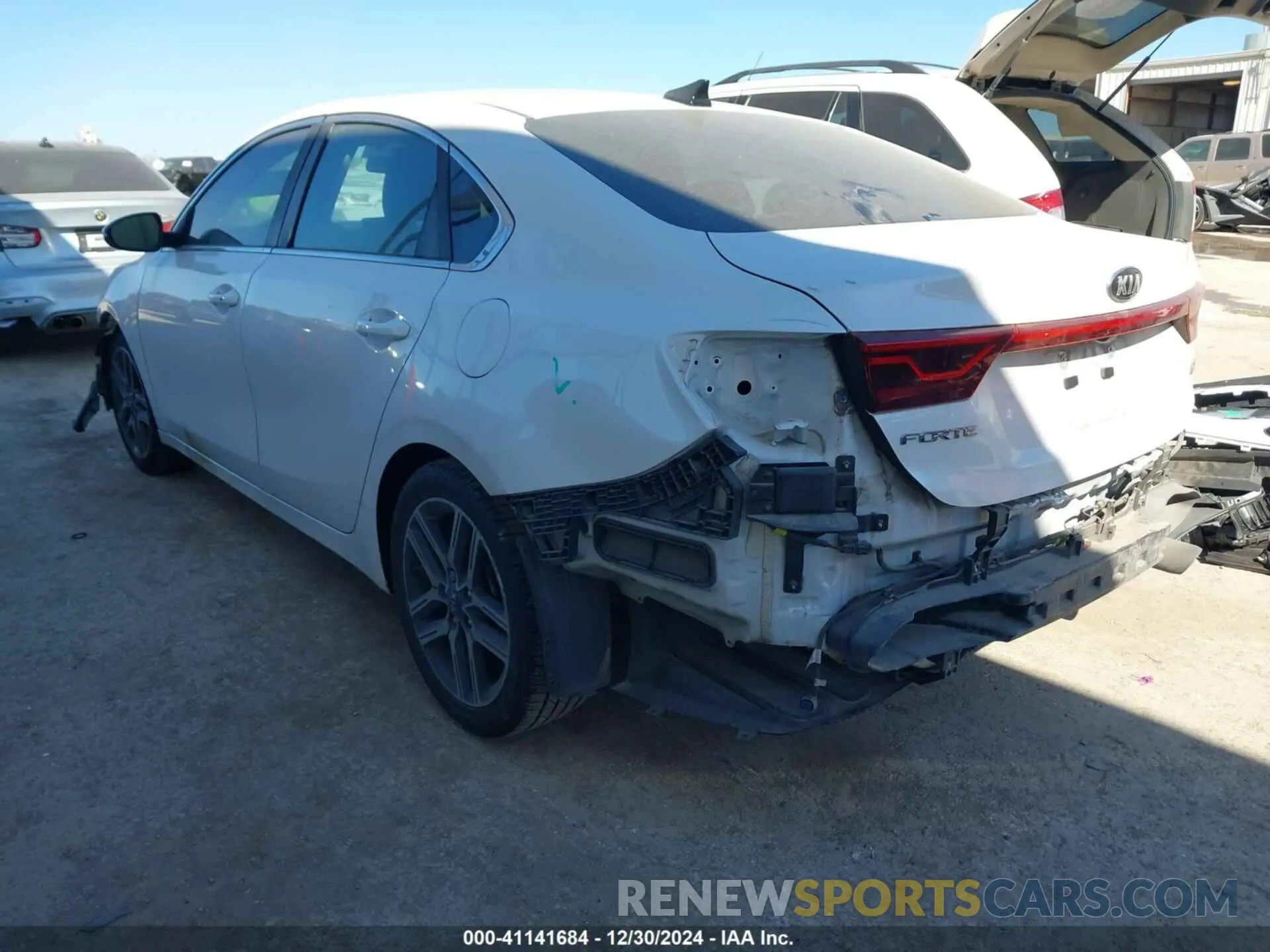 3 fotografías del automóvil dañado 3KPF54AD5KE034031 KIA FORTE 2019