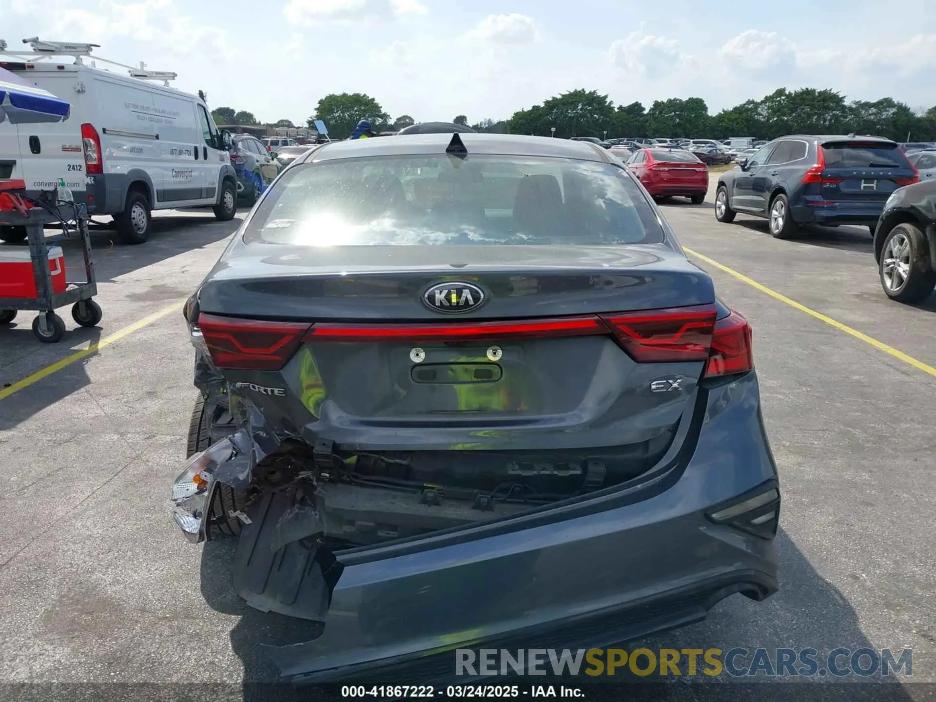 16 fotografías del automóvil dañado 3KPF54AD8KE028398 KIA FORTE 2019