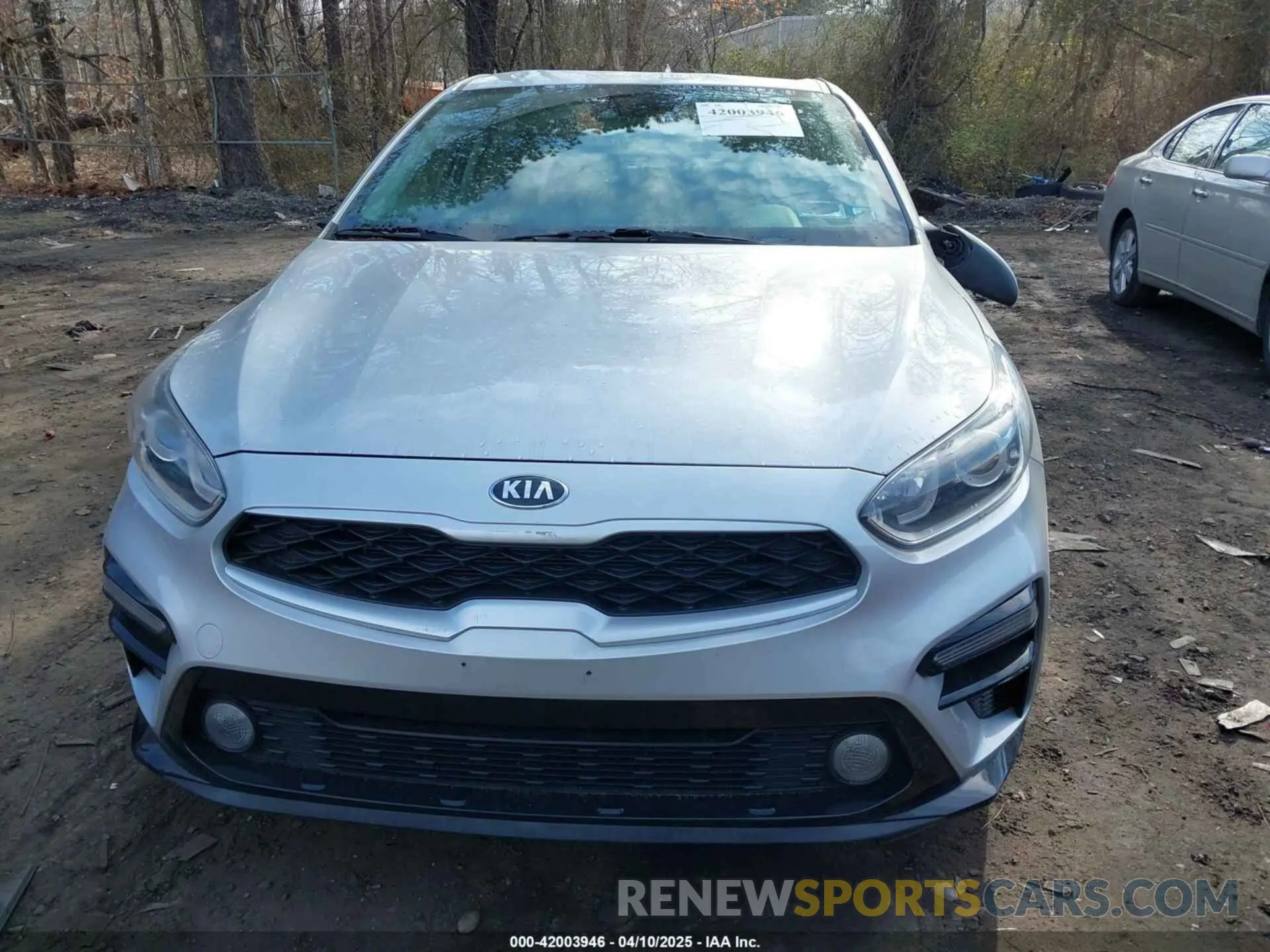 12 fotografías del automóvil dañado 3KPF24AD0LE222045 KIA FORTE 2020