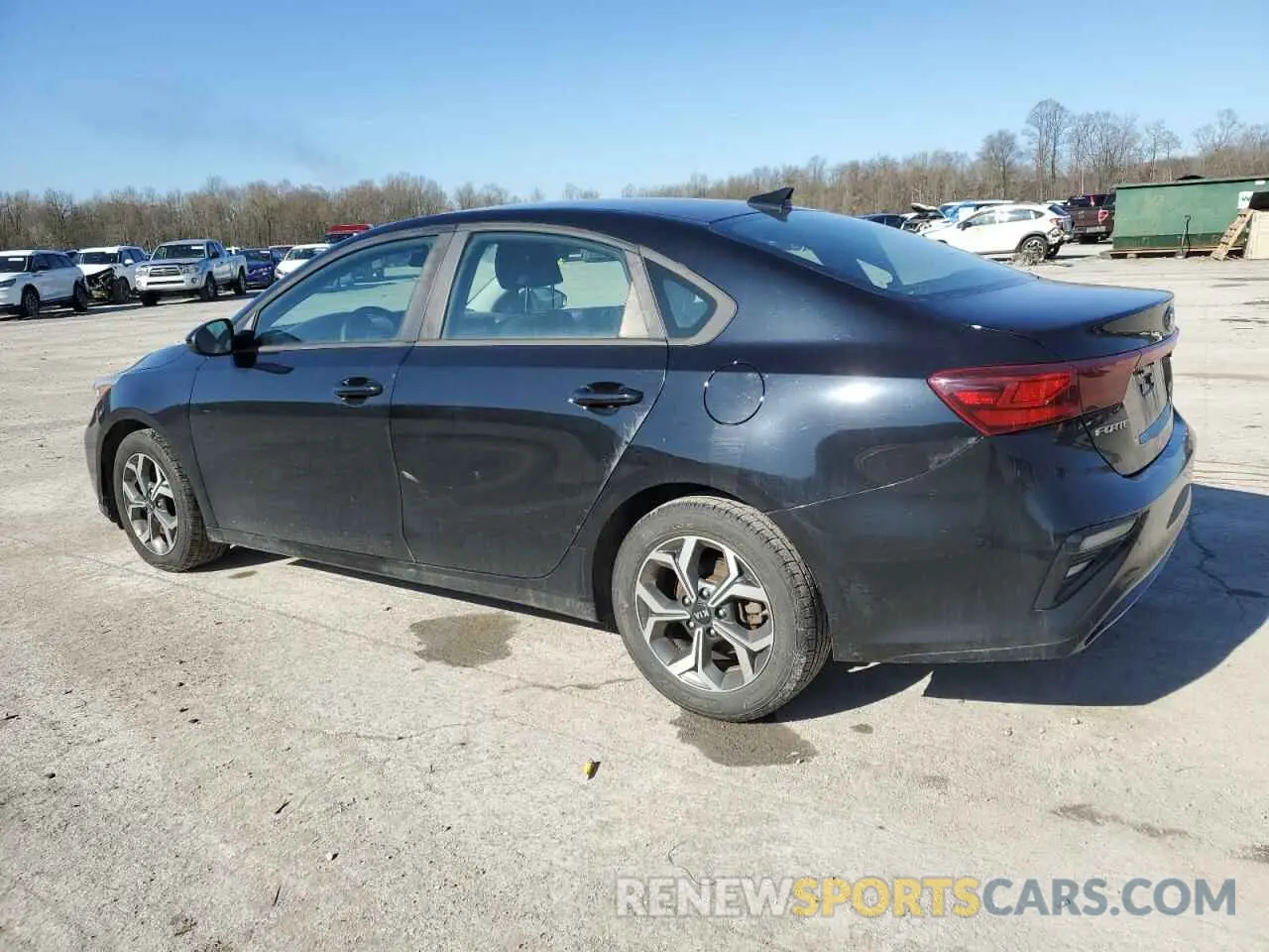 2 fotografías del automóvil dañado 3KPF24AD0LE229156 KIA FORTE 2020