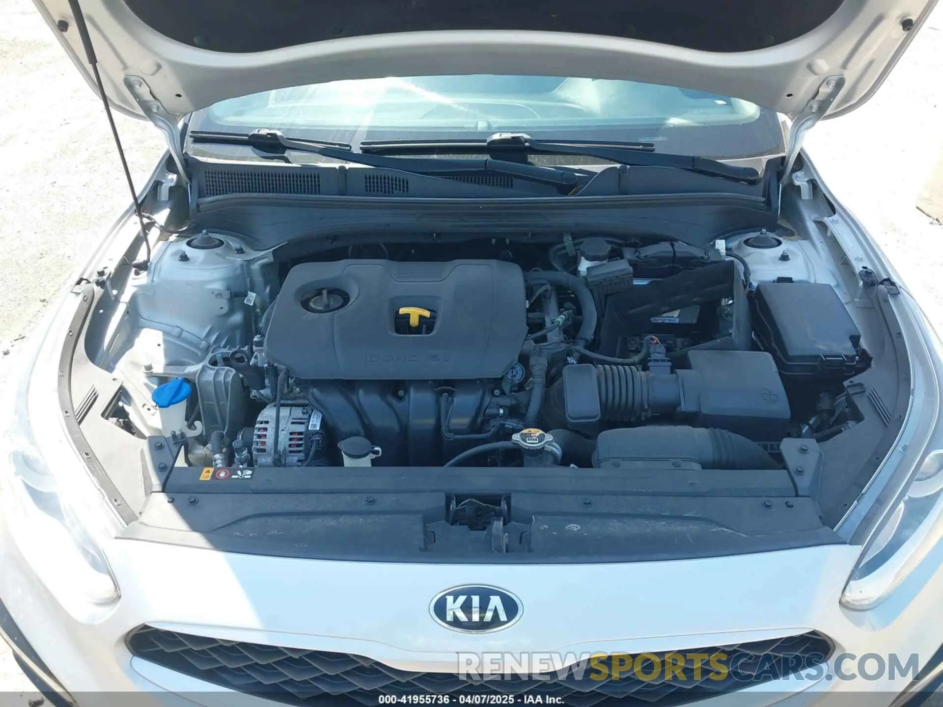 10 fotografías del automóvil dañado 3KPF24AD0LE236513 KIA FORTE 2020
