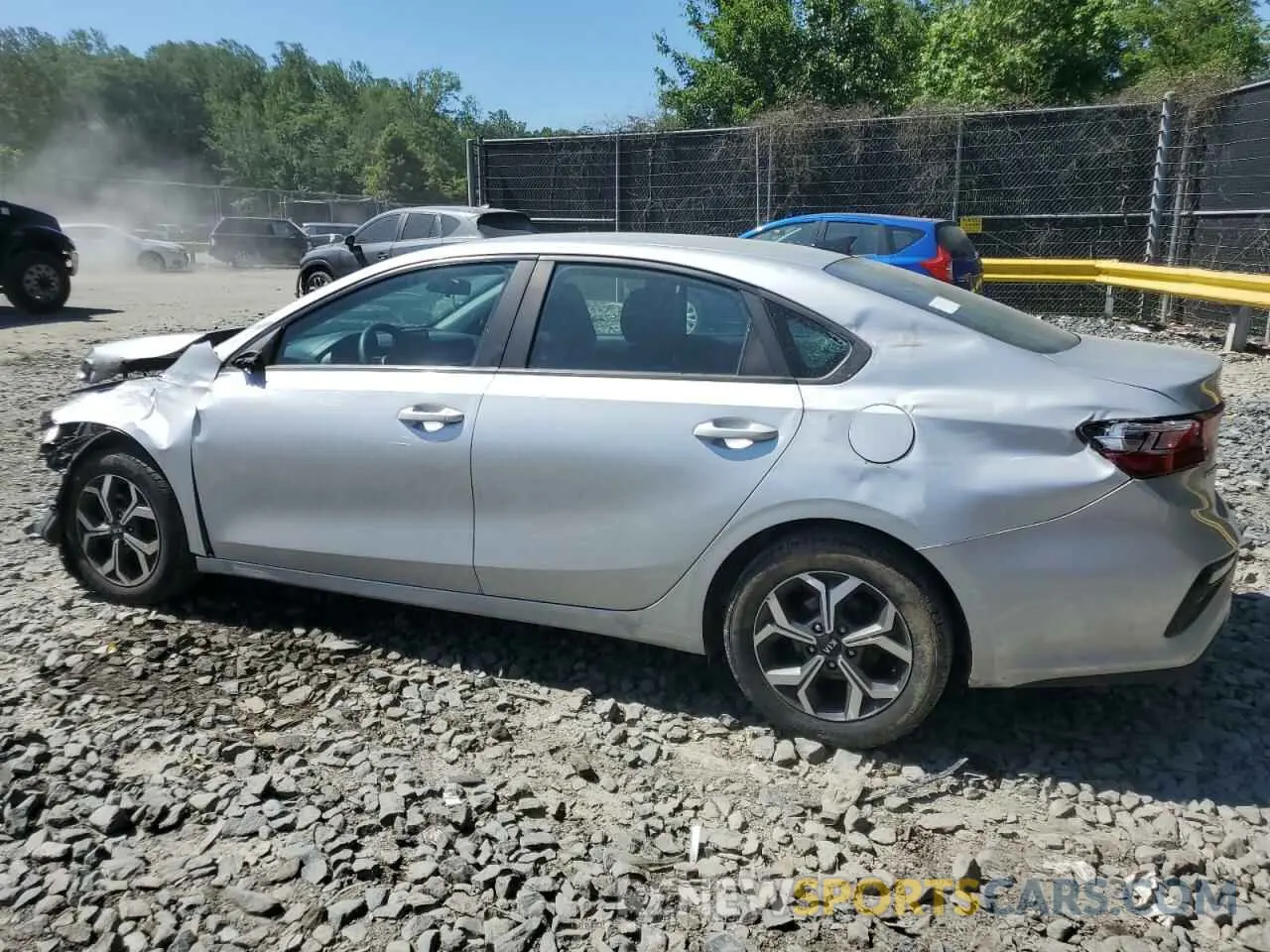 2 fotografías del automóvil dañado 3KPF24AD1LE140812 KIA FORTE 2020