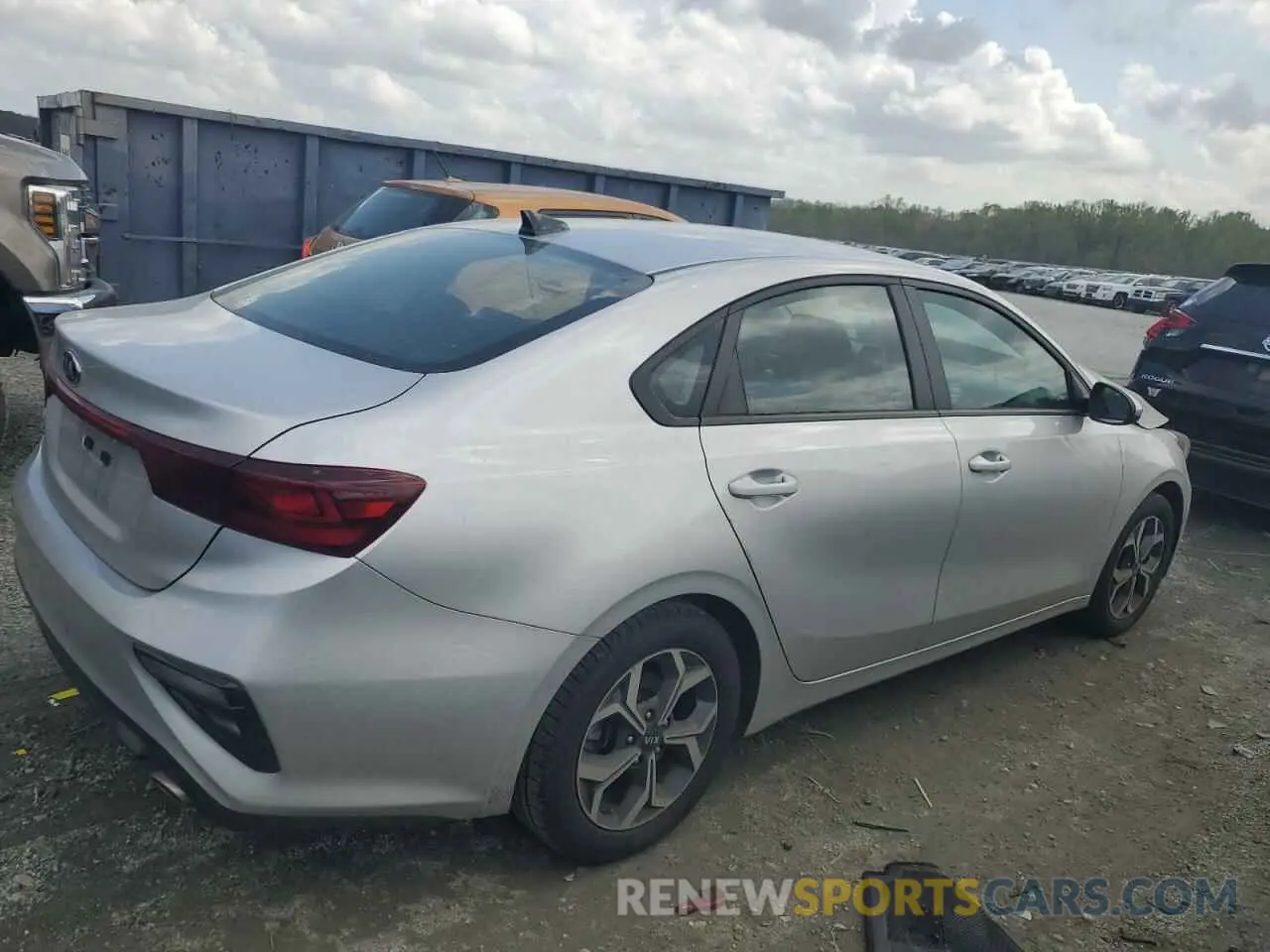 3 fotografías del automóvil dañado 3KPF24AD1LE148201 KIA FORTE 2020