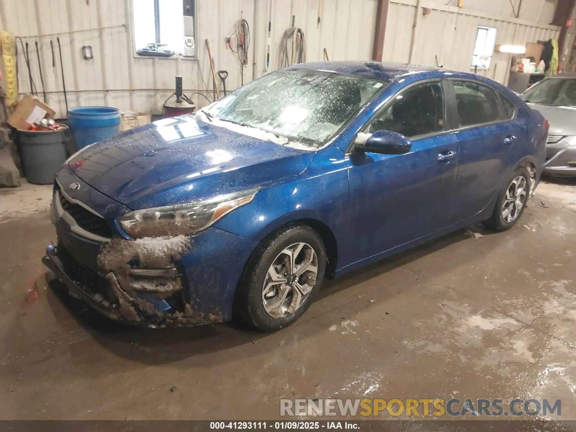 2 fotografías del automóvil dañado 3KPF24AD1LE162793 KIA FORTE 2020