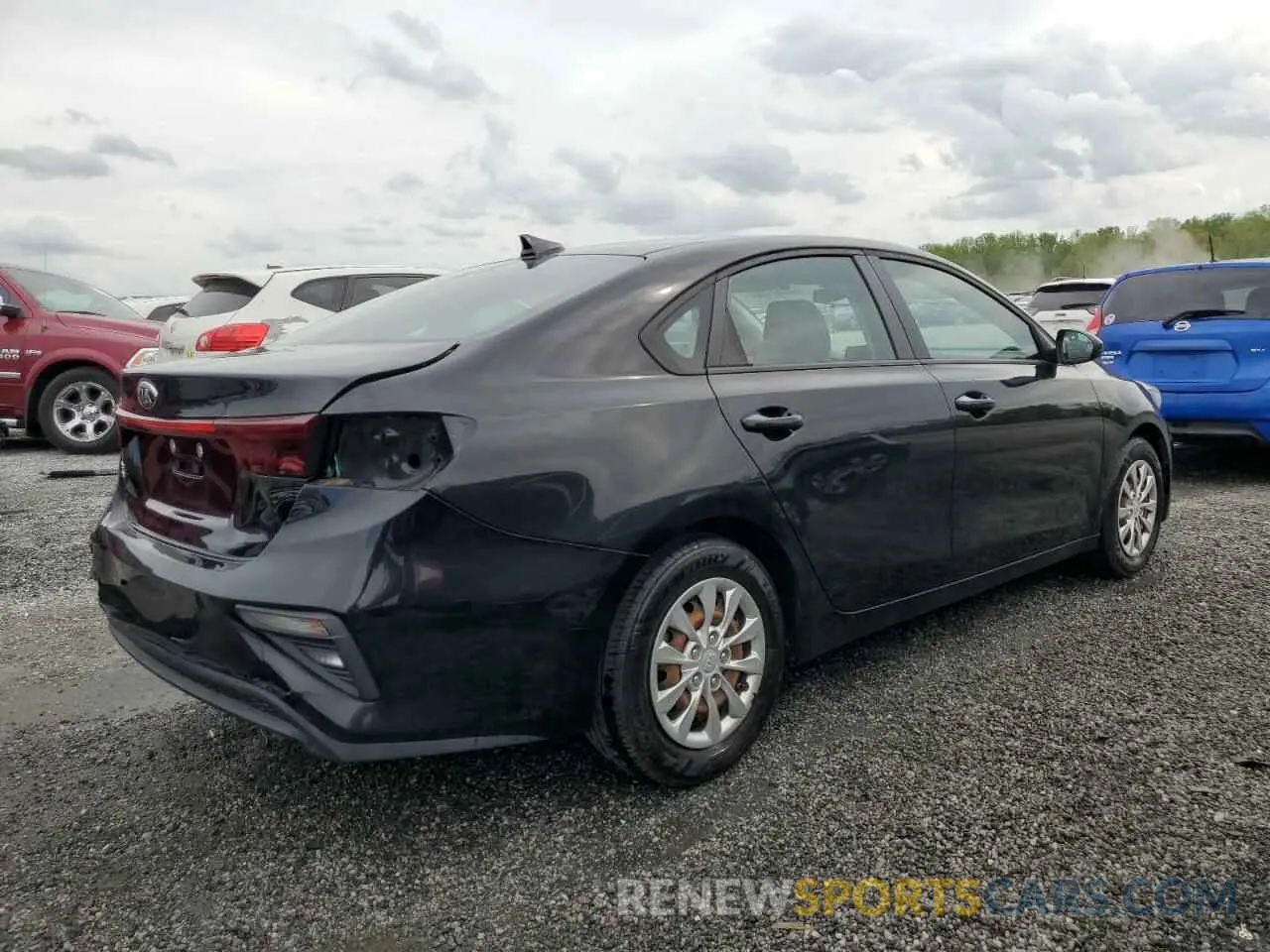 3 fotografías del automóvil dañado 3KPF24AD1LE174815 KIA FORTE 2020