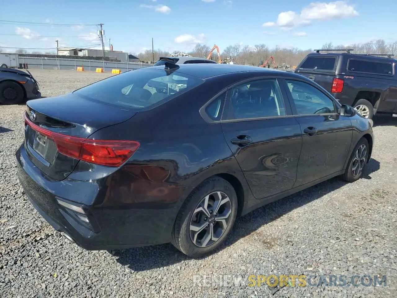3 fotografías del automóvil dañado 3KPF24AD1LE194417 KIA FORTE 2020