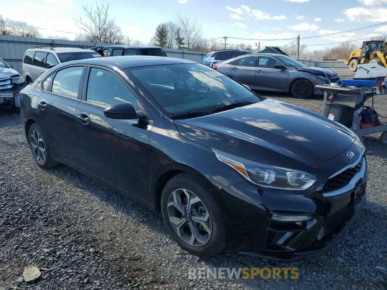 4 fotografías del automóvil dañado 3KPF24AD1LE194417 KIA FORTE 2020