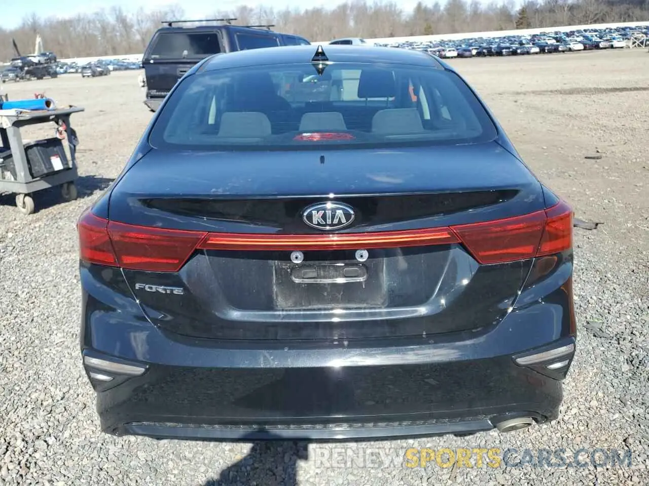 6 fotografías del automóvil dañado 3KPF24AD1LE194417 KIA FORTE 2020