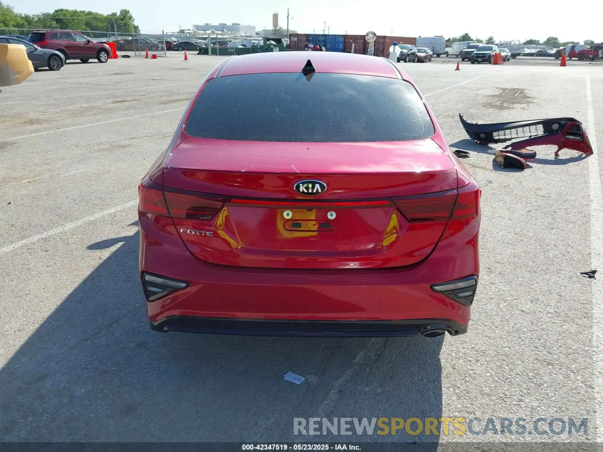 17 fotografías del automóvil dañado 3KPF24AD1LE201494 KIA FORTE 2020