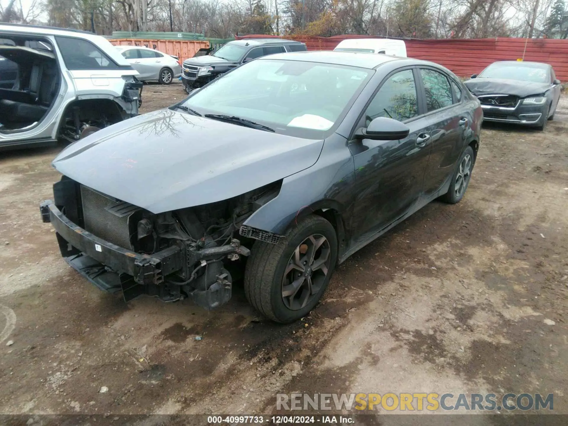 2 fotografías del automóvil dañado 3KPF24AD1LE241574 KIA FORTE 2020