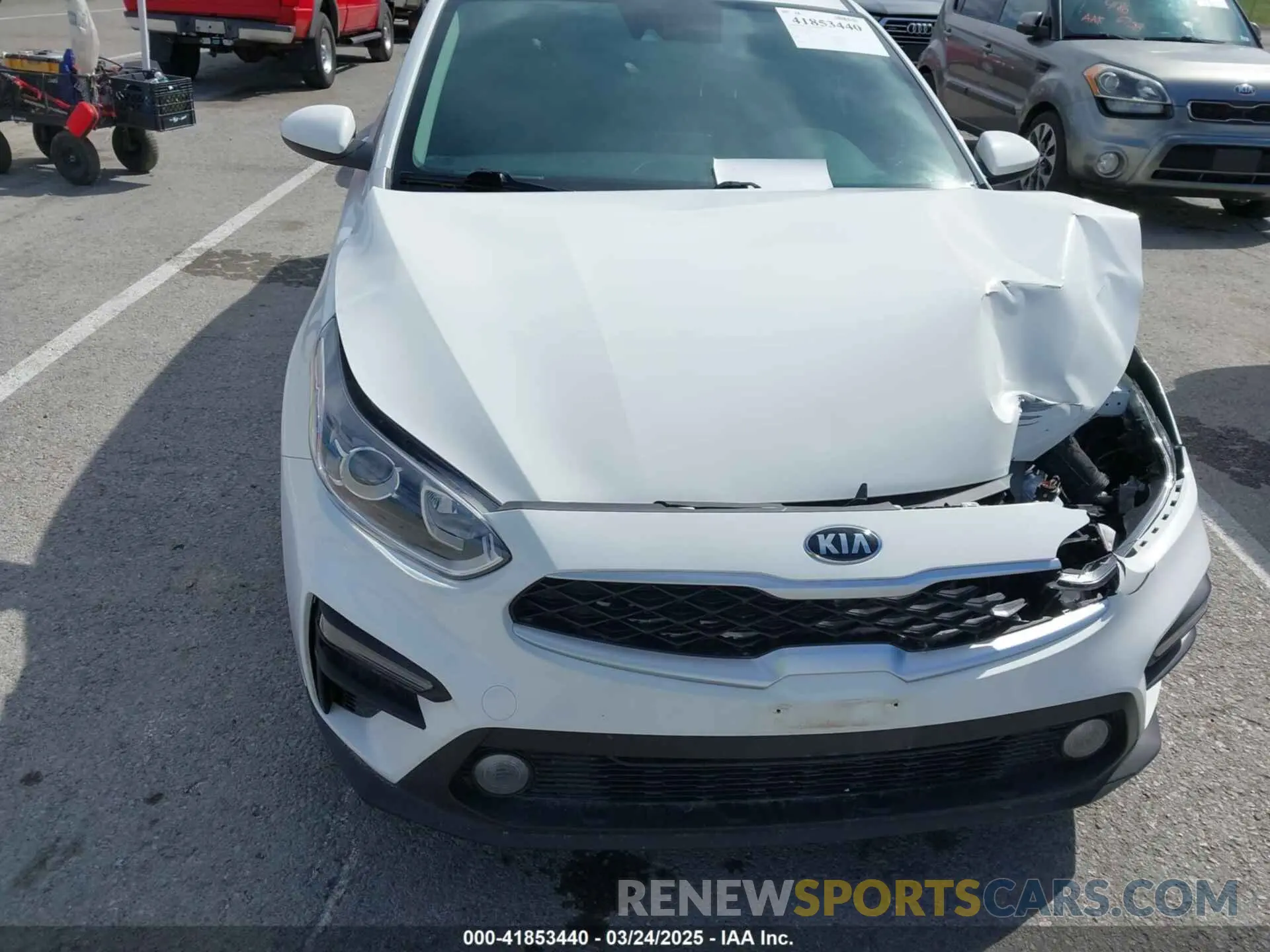 17 fotografías del automóvil dañado 3KPF24AD1LE257404 KIA FORTE 2020