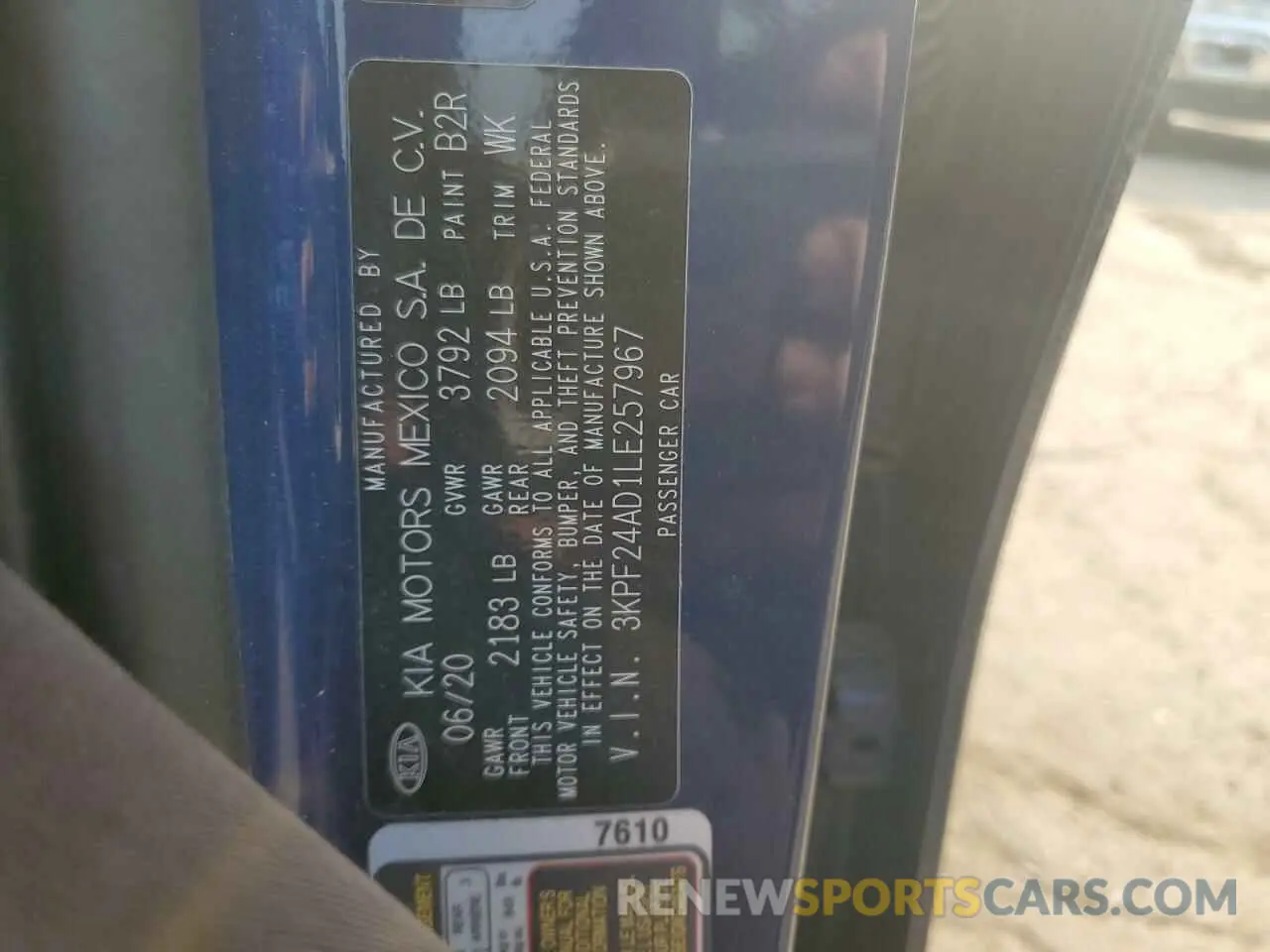 12 fotografías del automóvil dañado 3KPF24AD1LE257967 KIA FORTE 2020