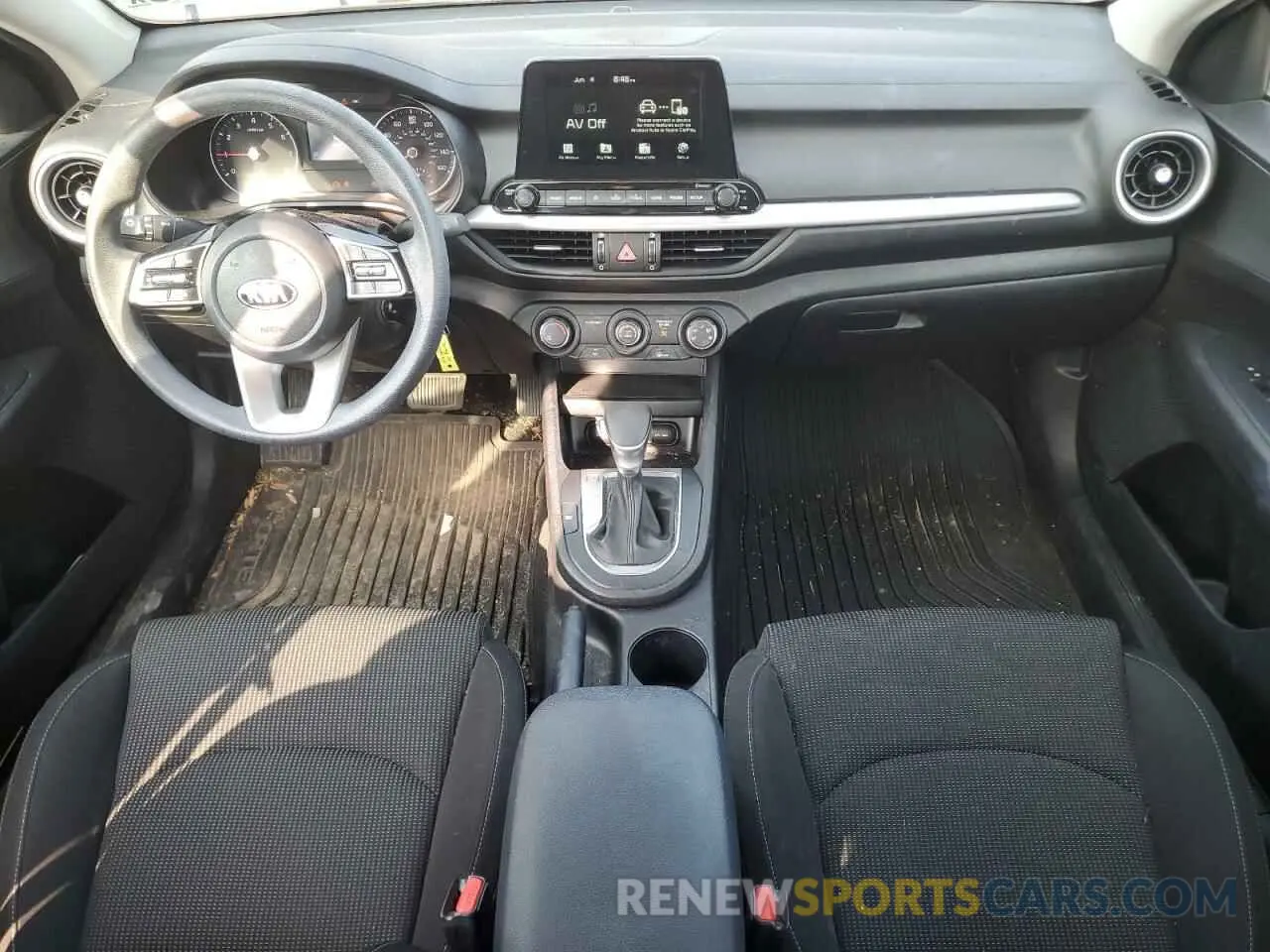 8 fotografías del automóvil dañado 3KPF24AD1LE257967 KIA FORTE 2020